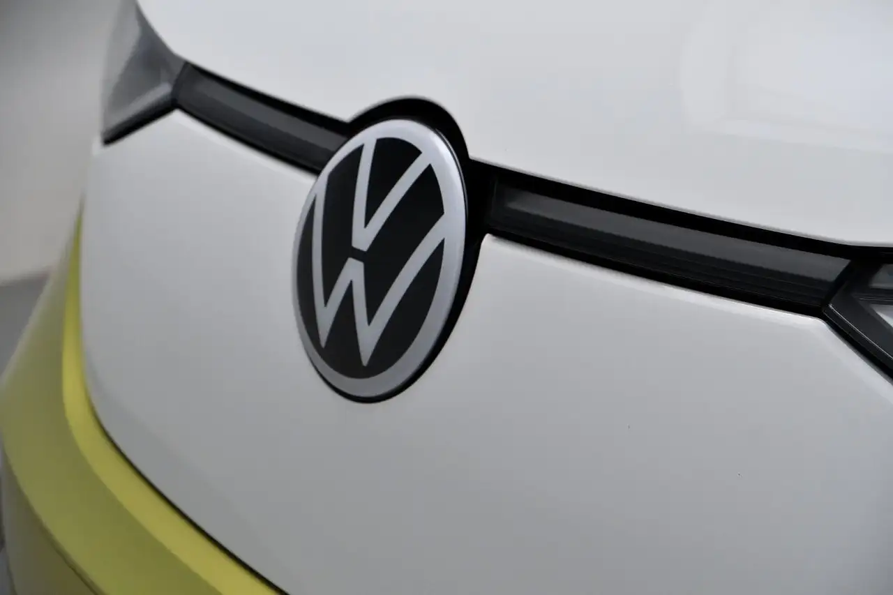 Volkswagen ID. Buzz photo Volkswagen ID. Buzz