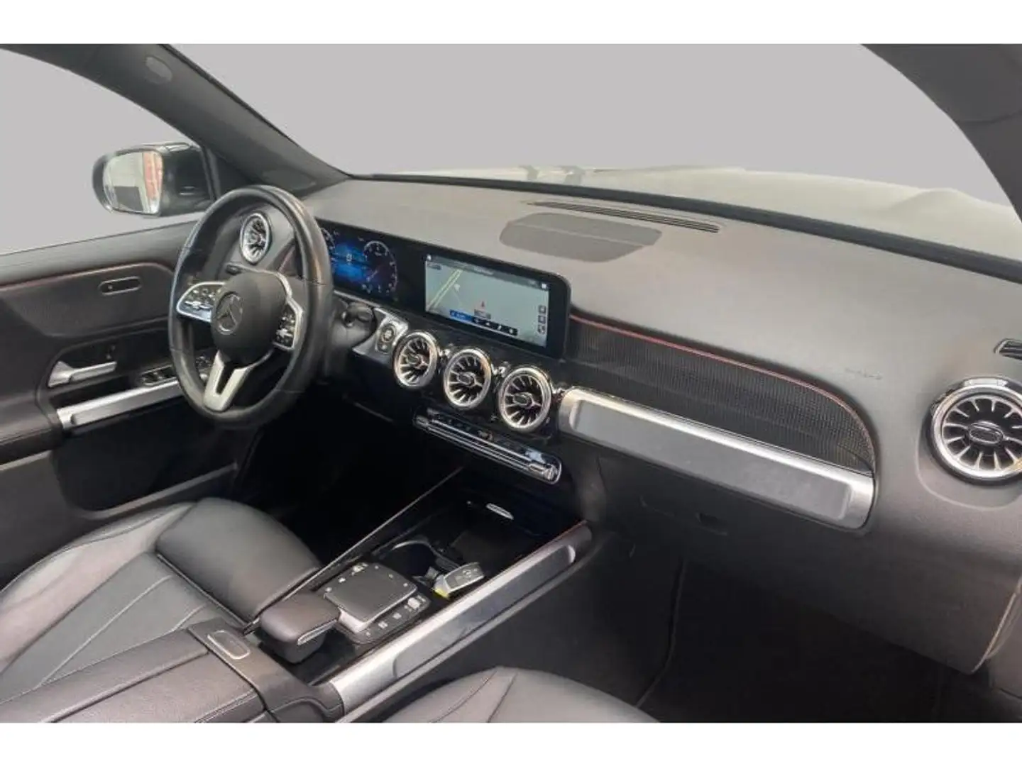 Mercedes-Benz GLB 200 Pano - Camera - CarPlay Чорний - 2