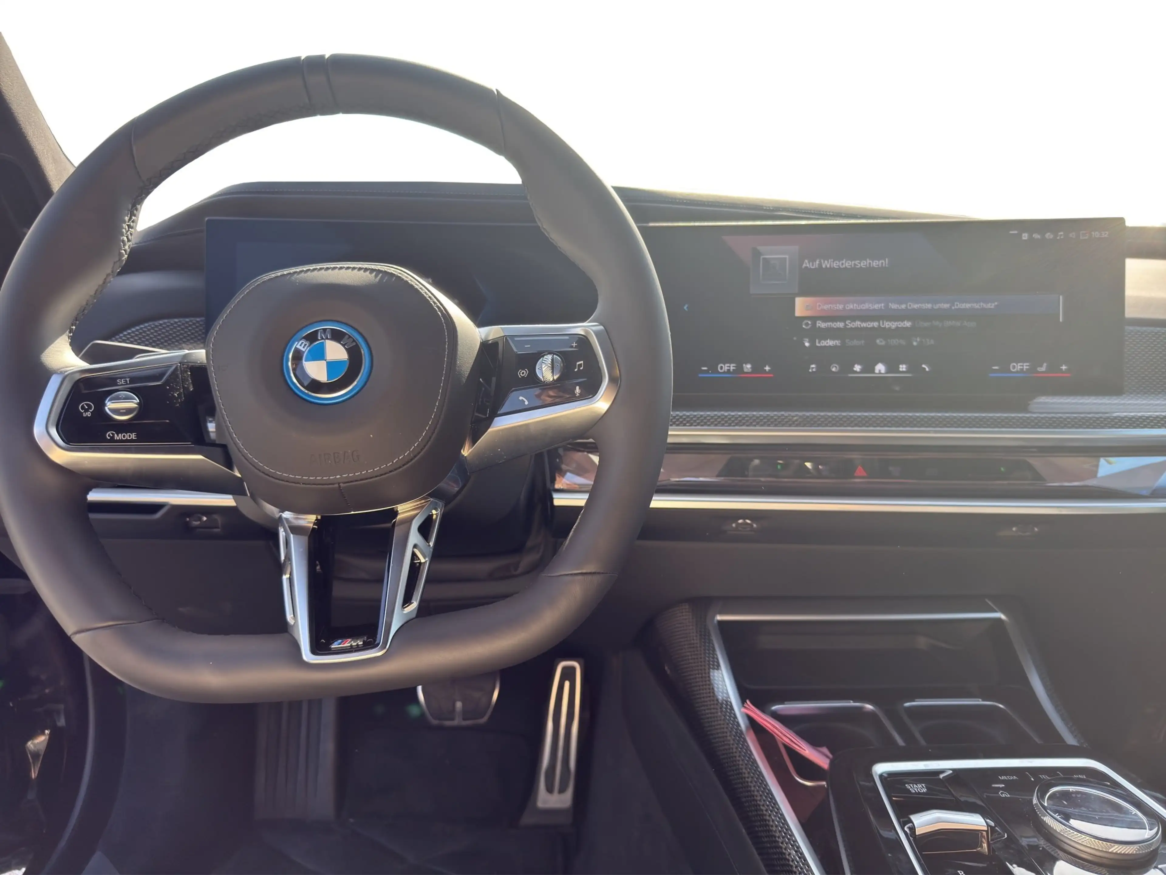 BMW i7 xDrive60 Limousine M Sport B&W.AHK.Massage — photo 2