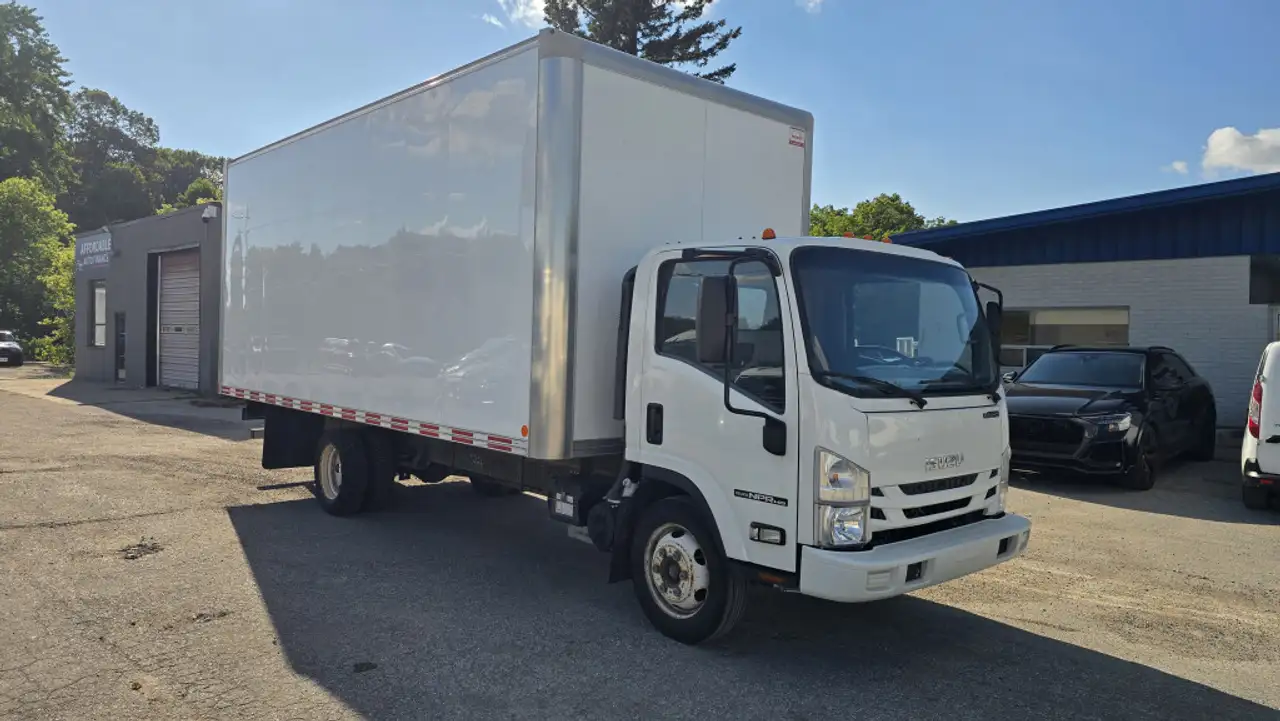 Isuzu NPR fotografie Isuzu NPR