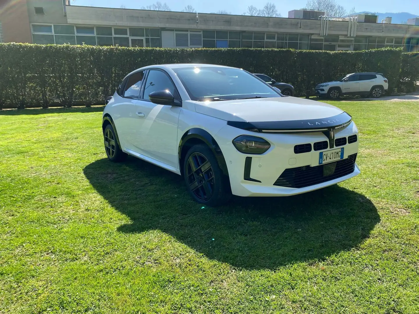 Lancia Ypsilon nuova lx 1.2 100cv ibrida Bianco - 2
