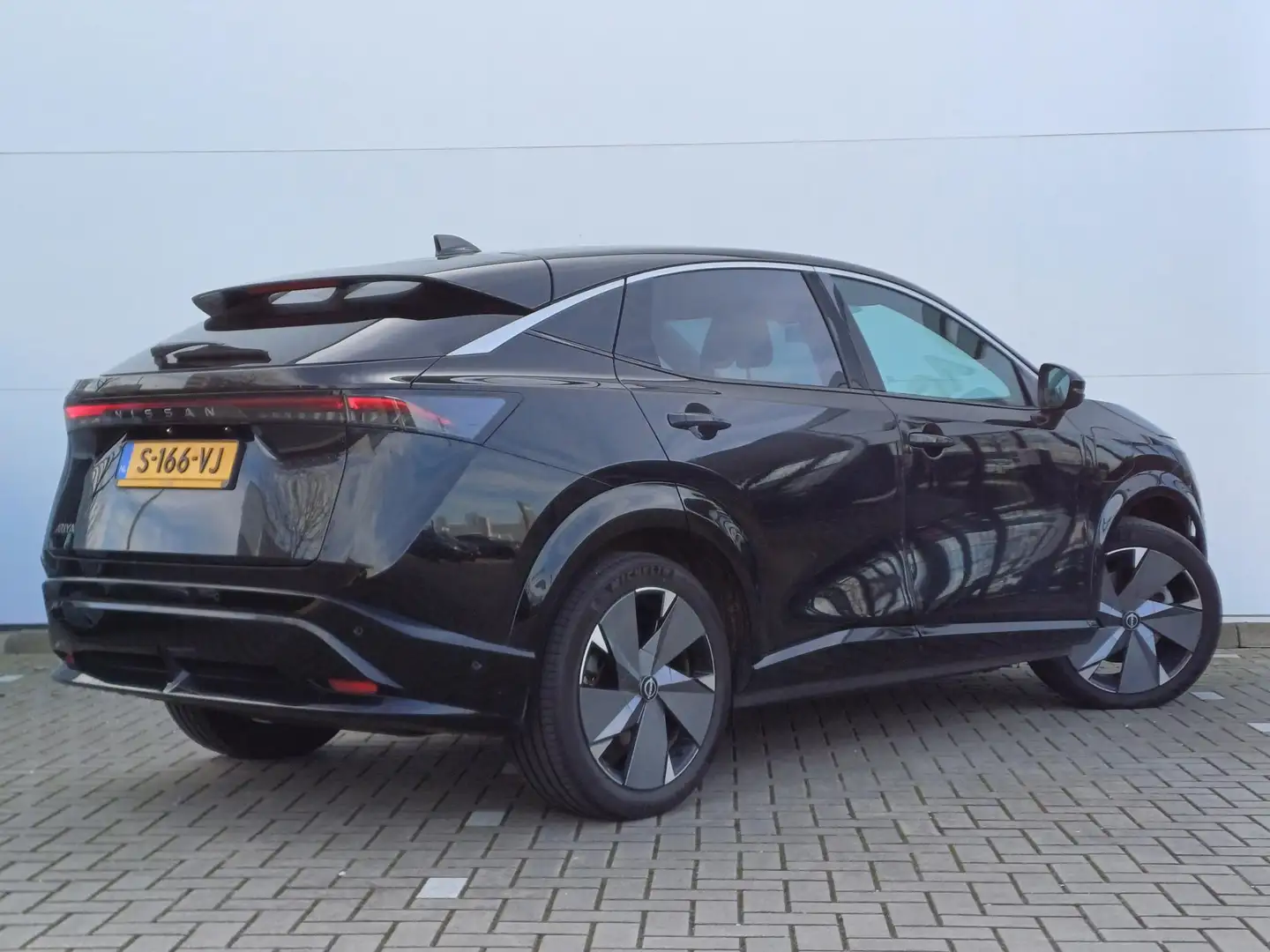 Nissan Ariya 66 kWh Evolve | 22kW lader | Nappa leder | Lichtme Negru - 2