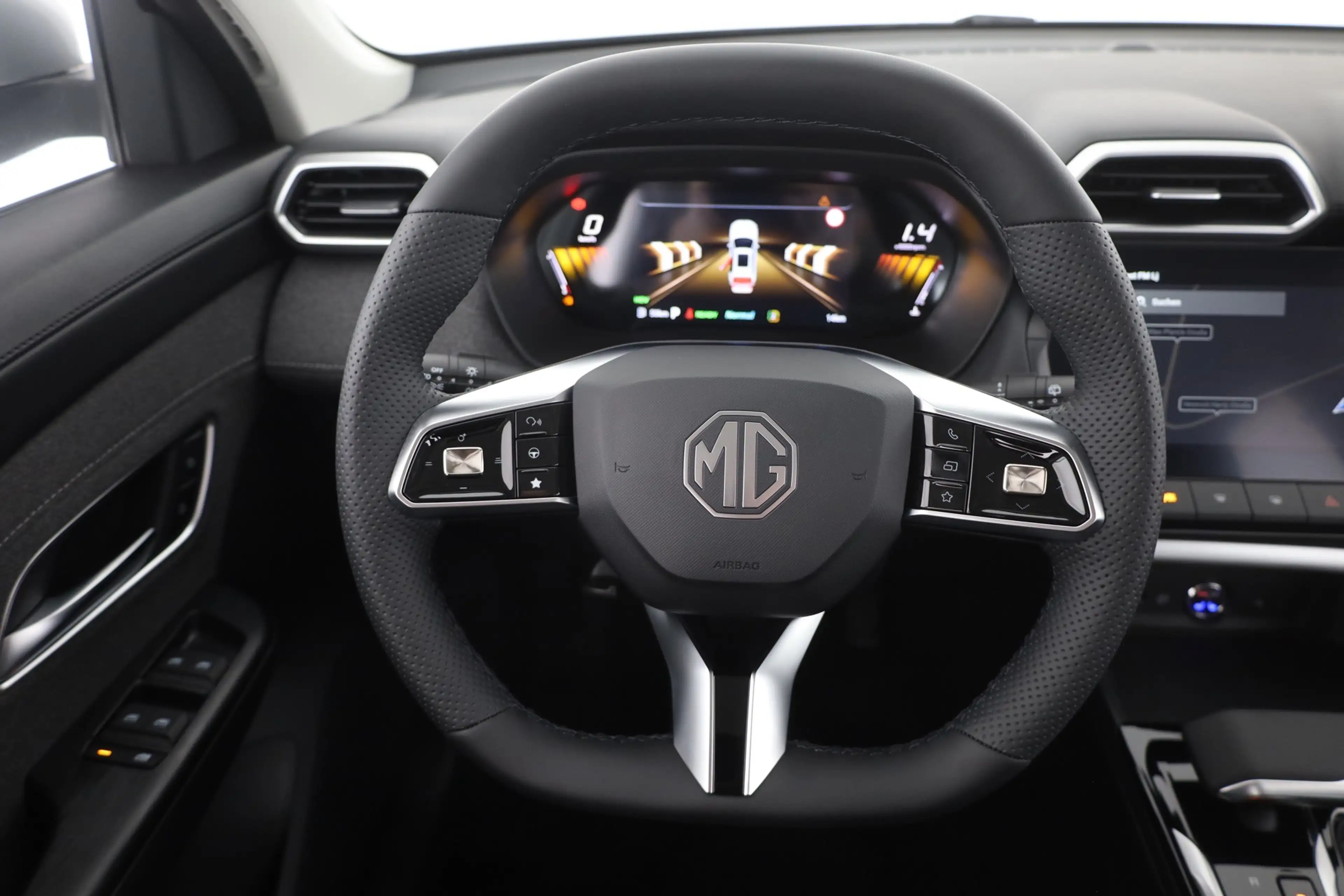 MG ZS 1.5 Hybrid Comfort Aut. LED ACC Navi Kamera — photo 13