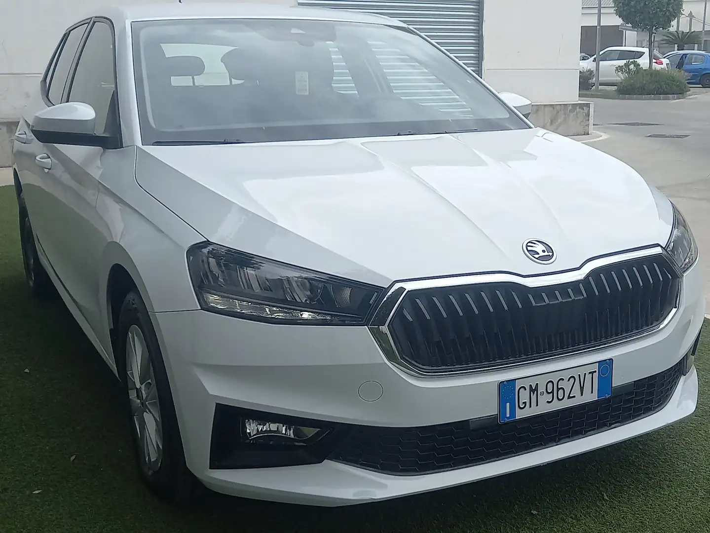 Skoda Fabia Fabia 1.0 mpi evo Ambition 65cv Blanc - 2