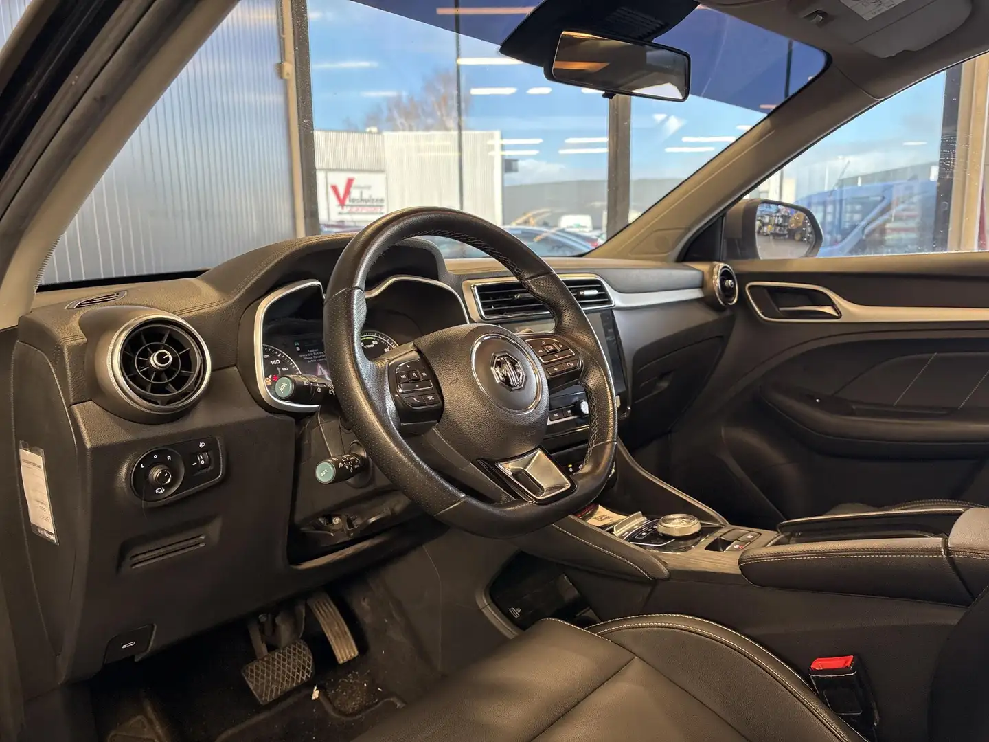 MG ZS MG EV Luxury 45 kWh | € 7.400,- NETTO! | Pano | Le Zwart - 2