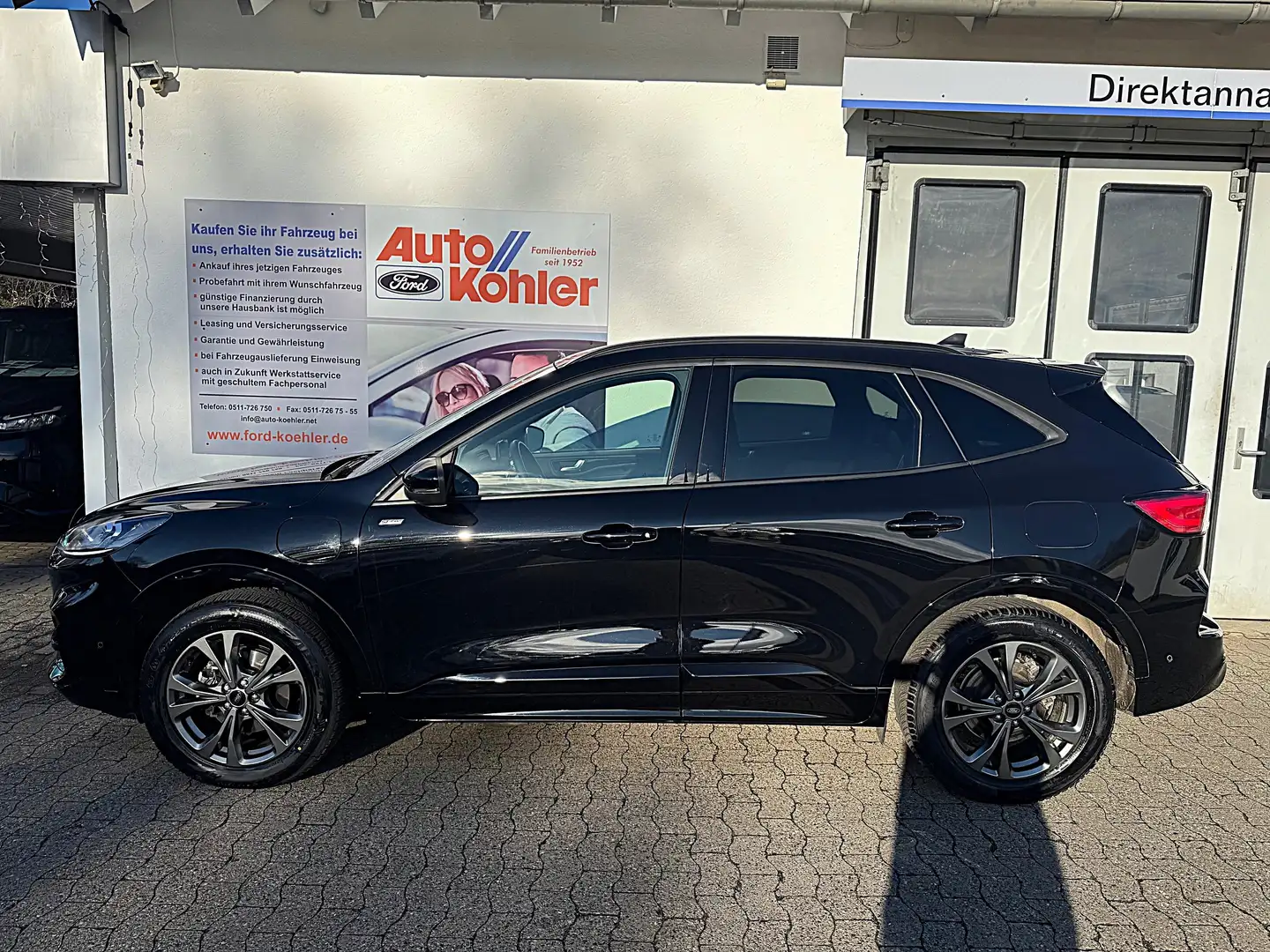 Ford Kuga Plug-in-Hybrid ST-Line X (viele Extras) Schwarz - 2