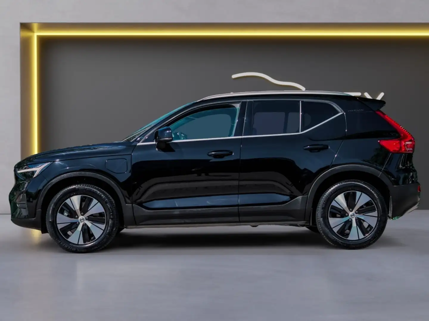 Volvo XC40 XC 40 T4 Core Bright l Camera l Keyless l Navi l F Noir - 2