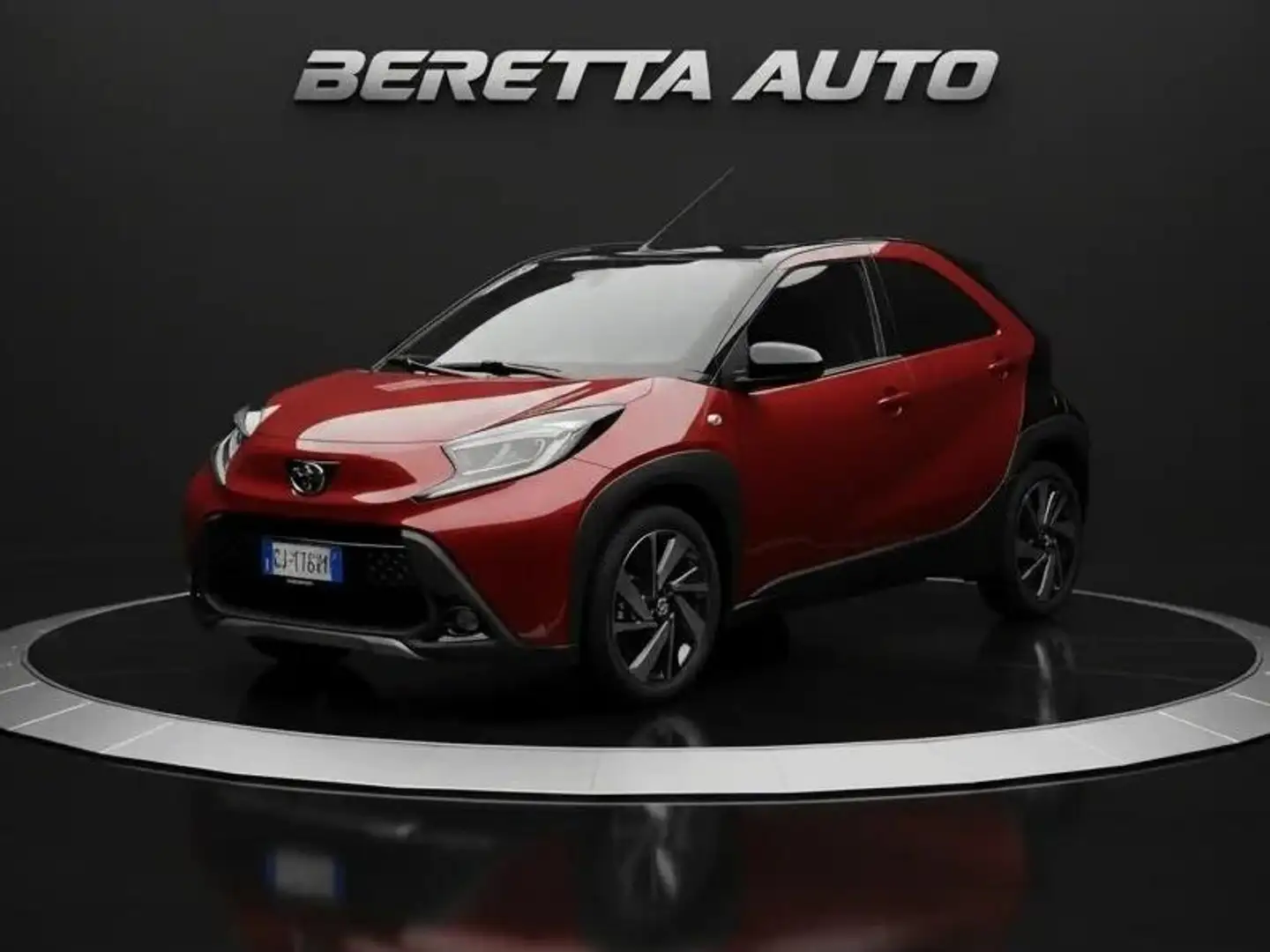 Toyota Aygo X 1.0 Lounge GARANZIA TOYOTA-TAGLIANDI UFFICIALI Rosso - 1