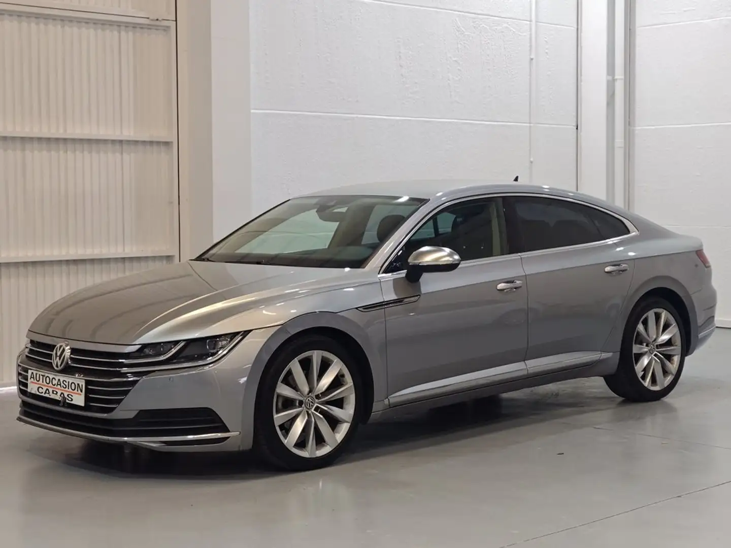 Volkswagen Arteon 2.0TDI DSG7 140kW Gris - 1
