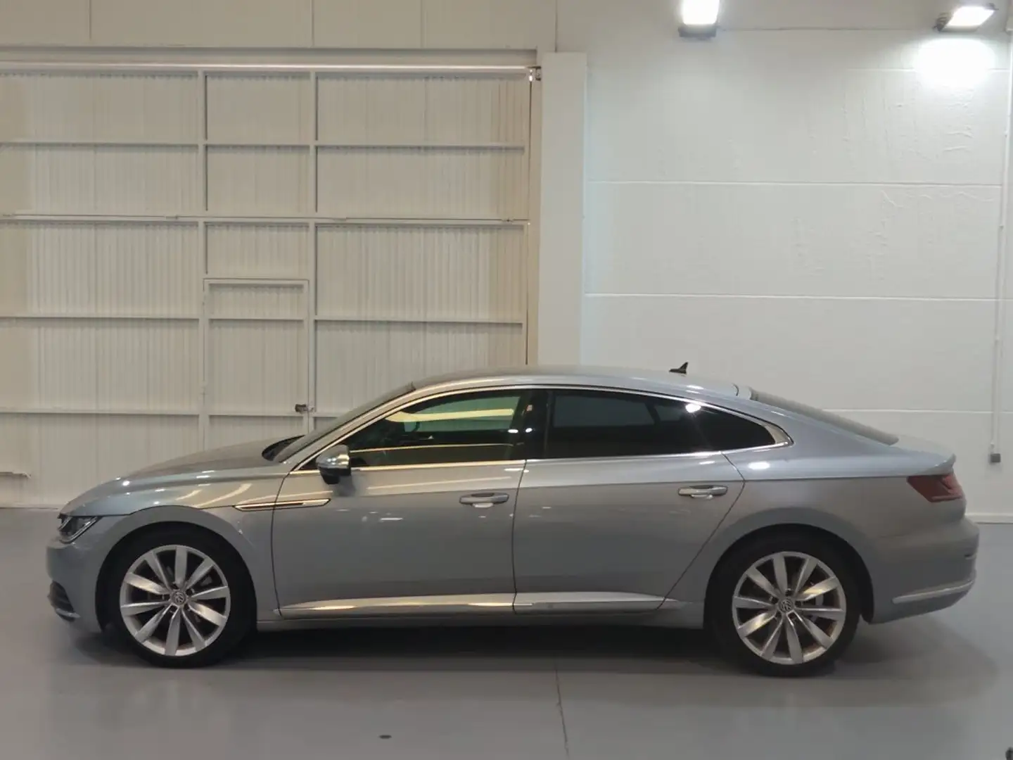 Volkswagen Arteon 2.0TDI DSG7 140kW Gris - 2
