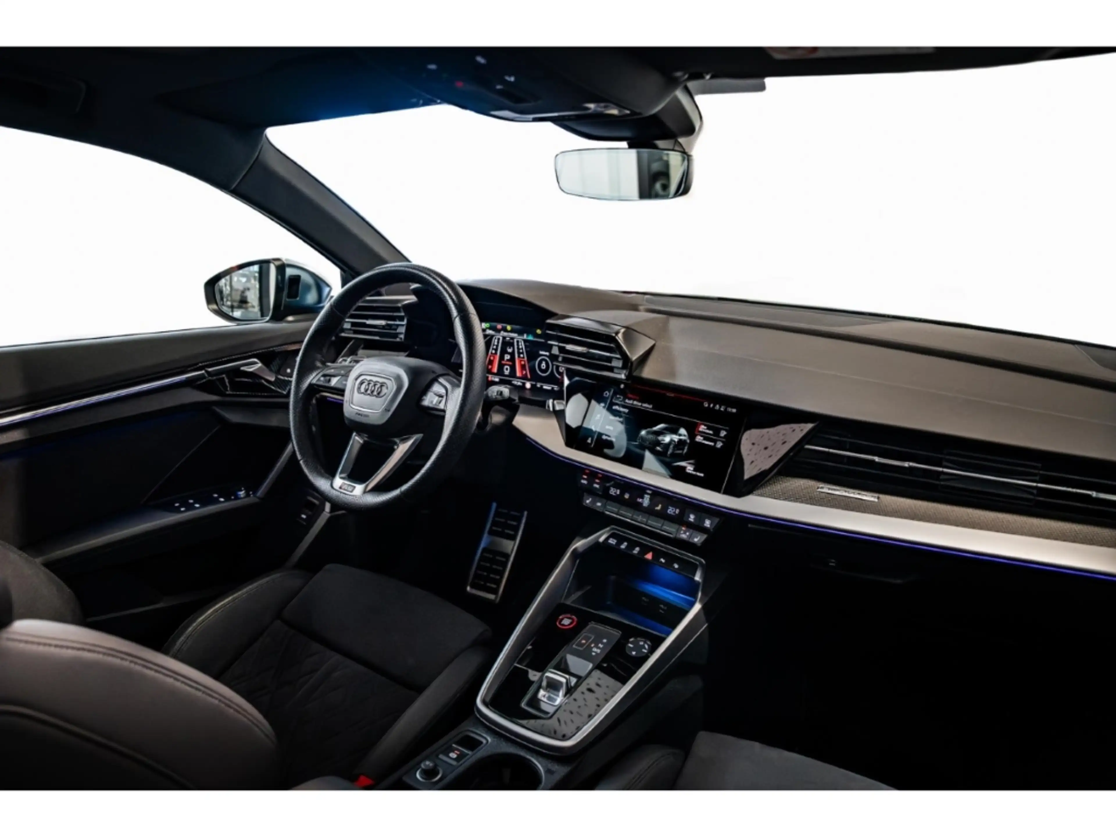 Audi RS3 Lim. 2.5 TFSI quattro Pano Matrix B&O ACC — photo 9