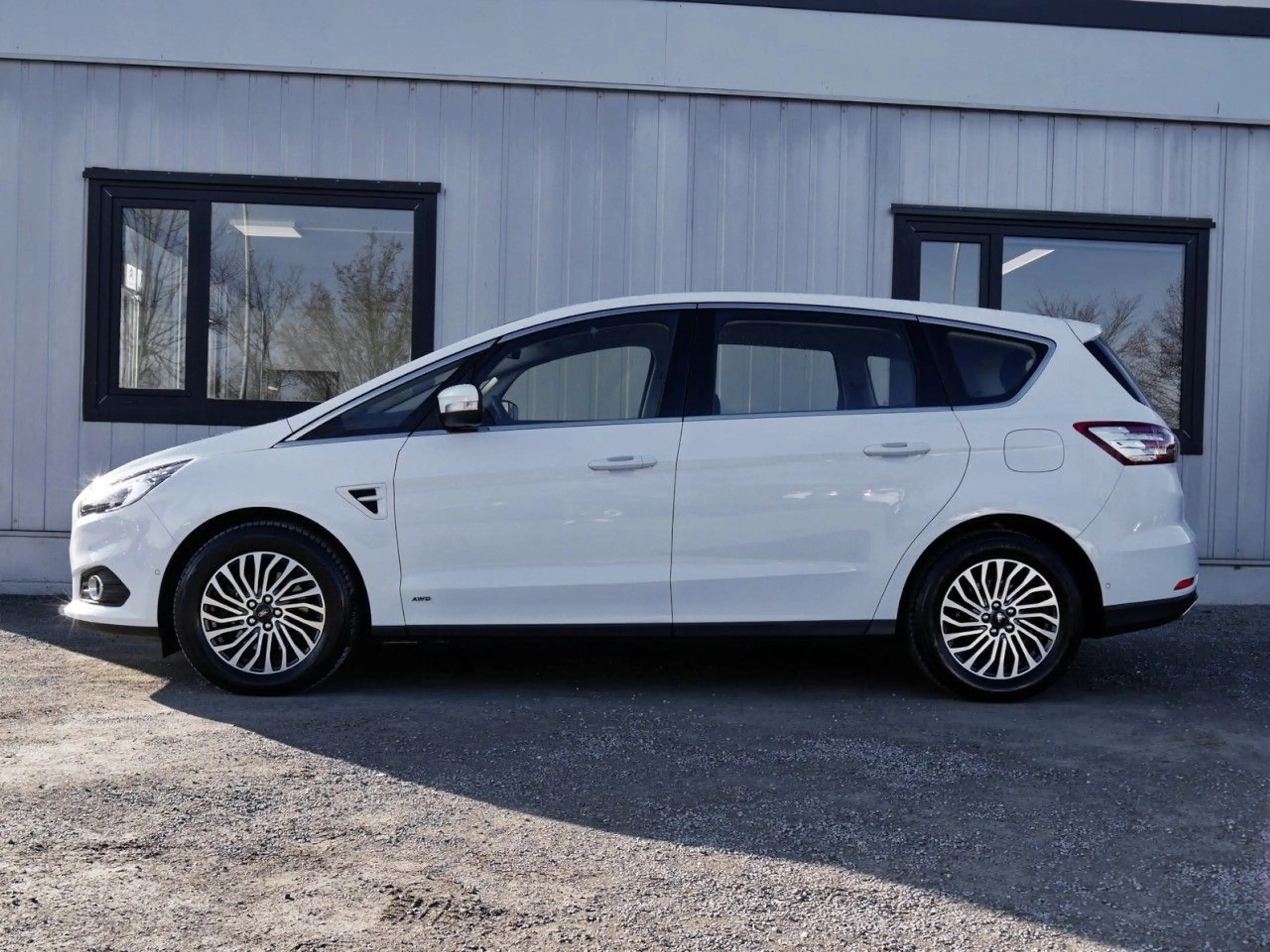Ford S-Max S-MAX Titanium 2.0 EBl. 4x4 Autom.+Navi+LED+ACC — photo 3