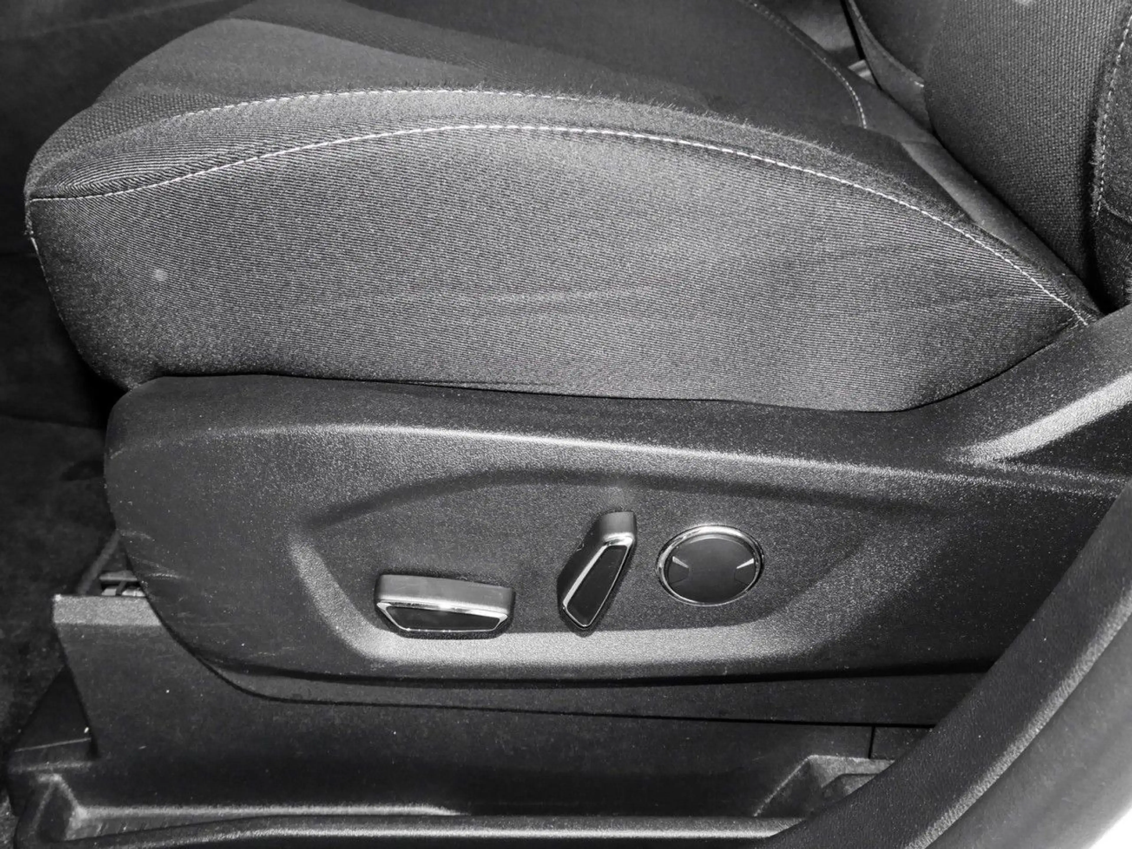 Ford S-Max S-MAX Titanium 2.0 EBl. 4x4 Autom.+Navi+LED+ACC — photo 13