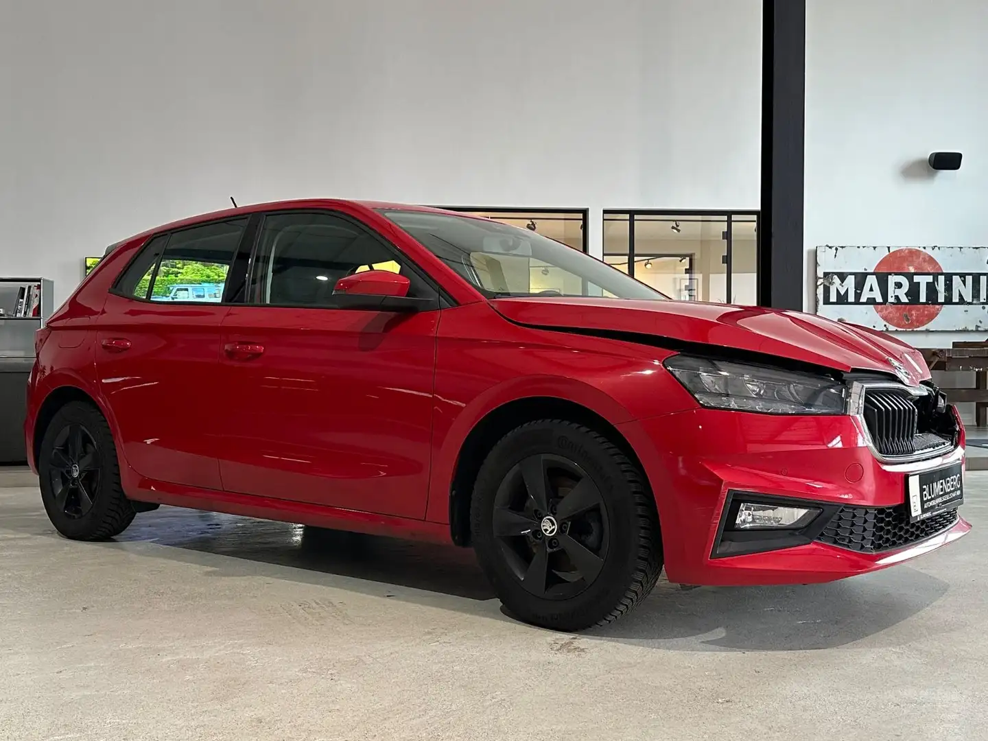 Skoda Fabia 1.0 TSI Ambition *Navi,PDC,LED,MirrorLink* Rot - 2