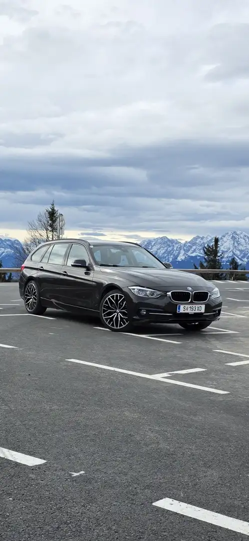 BMW 318 318d Touring Sport Line Aut. - 2