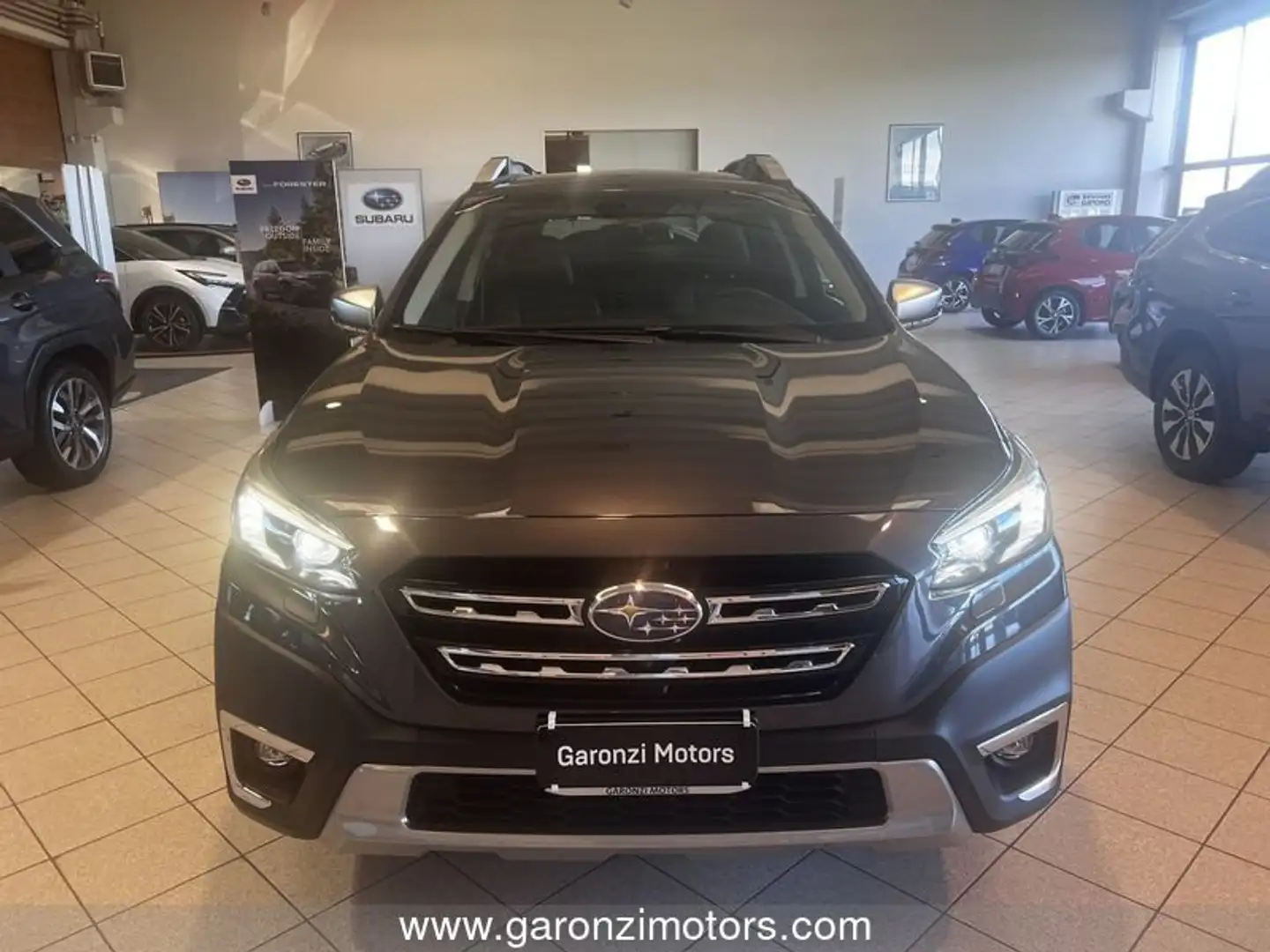 Subaru OUTBACK 2.5i Lineartronic Premium MY25 Grigio - 2