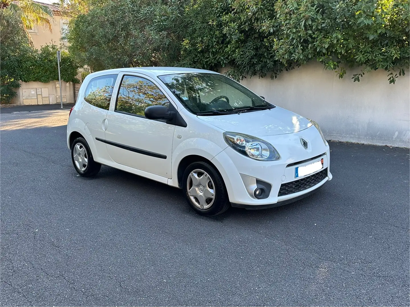 Renault Twingo TWINGO ll 1.2 16V LEV 75 1* Main FR Blanc - 1