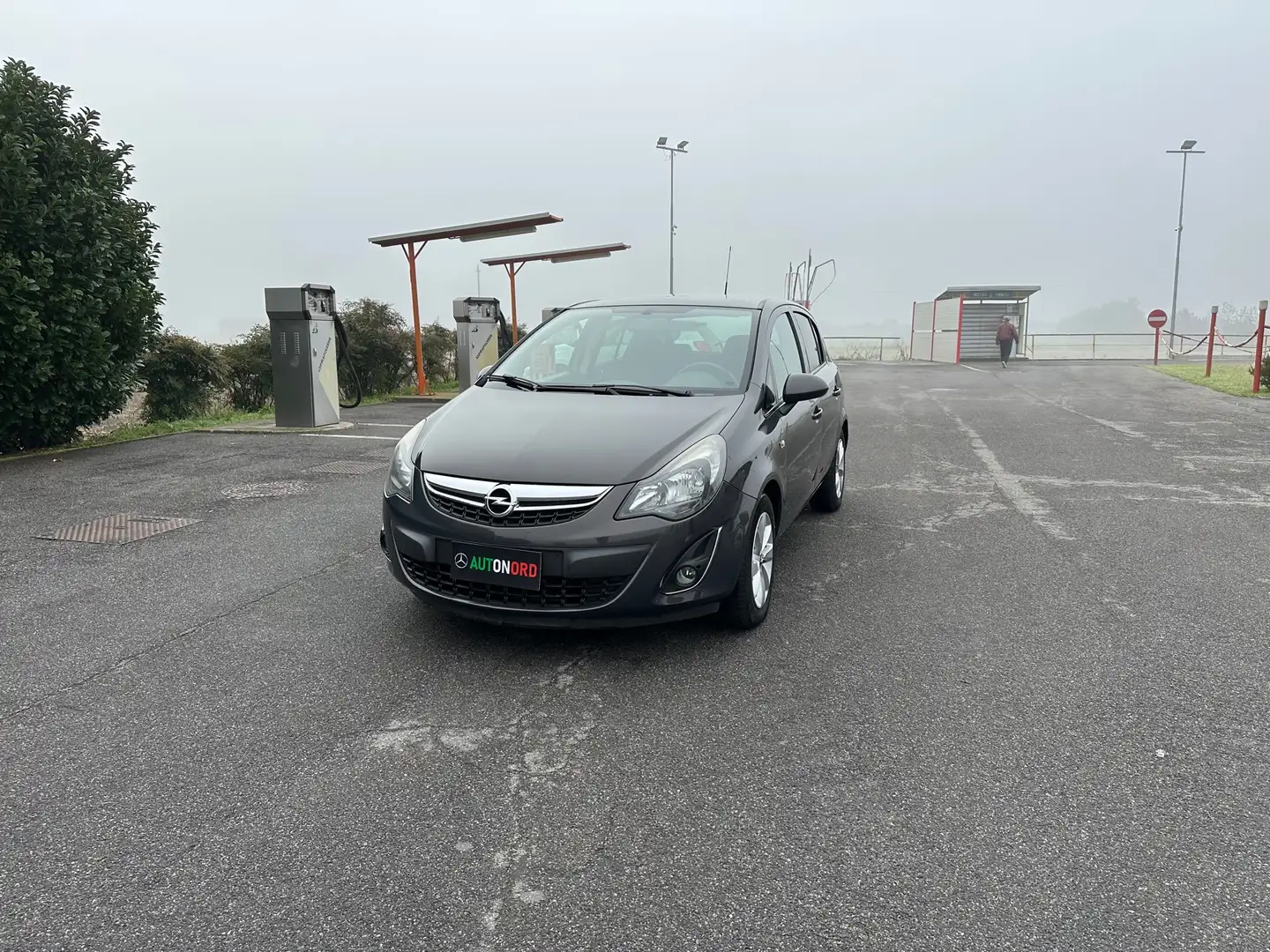 Opel Corsa 5p 1.2 Edition 85cv Automatico ok neopatentati Grigio - 1