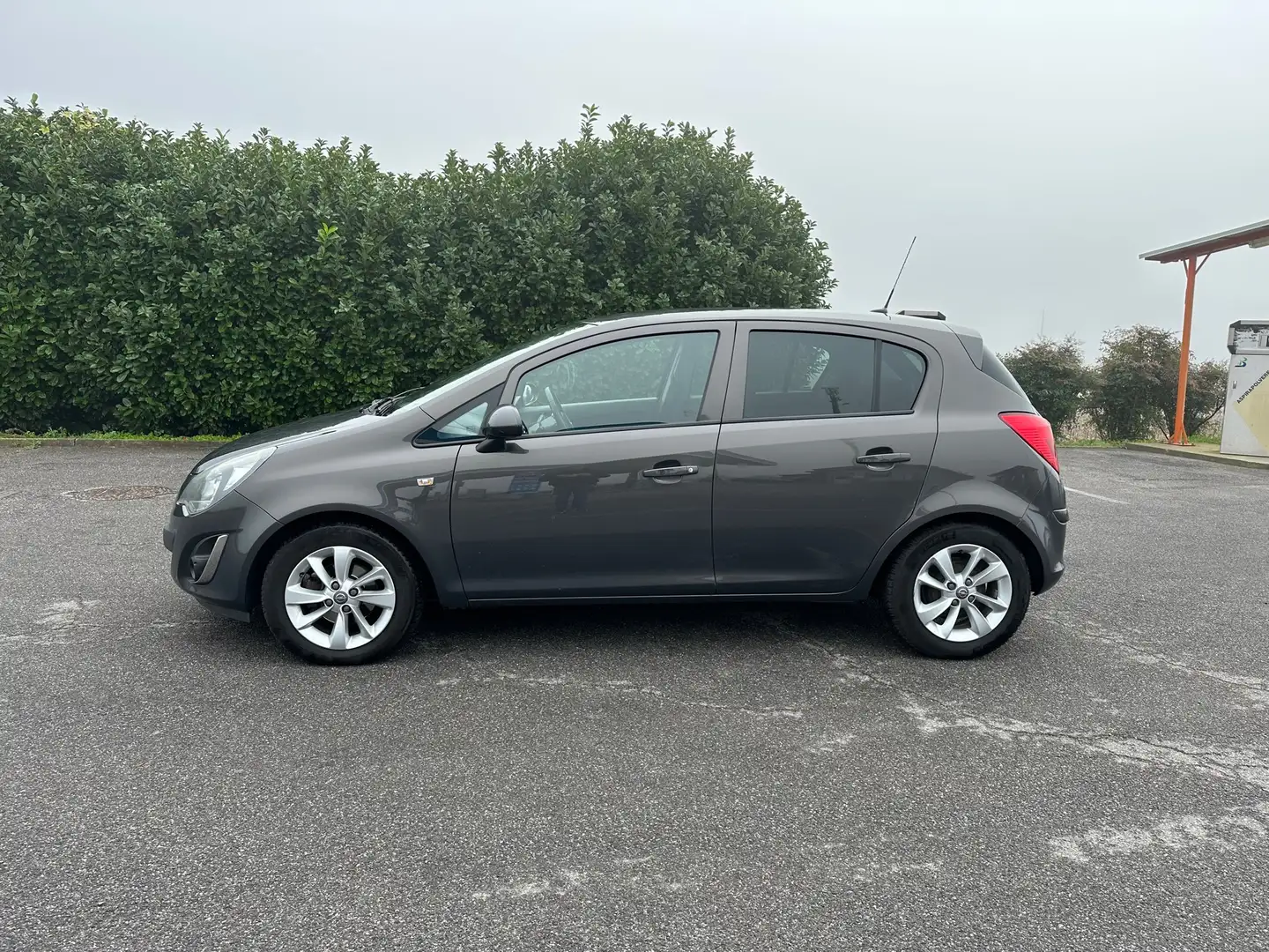 Opel Corsa 5p 1.2 Edition 85cv Automatico ok neopatentati Grigio - 2