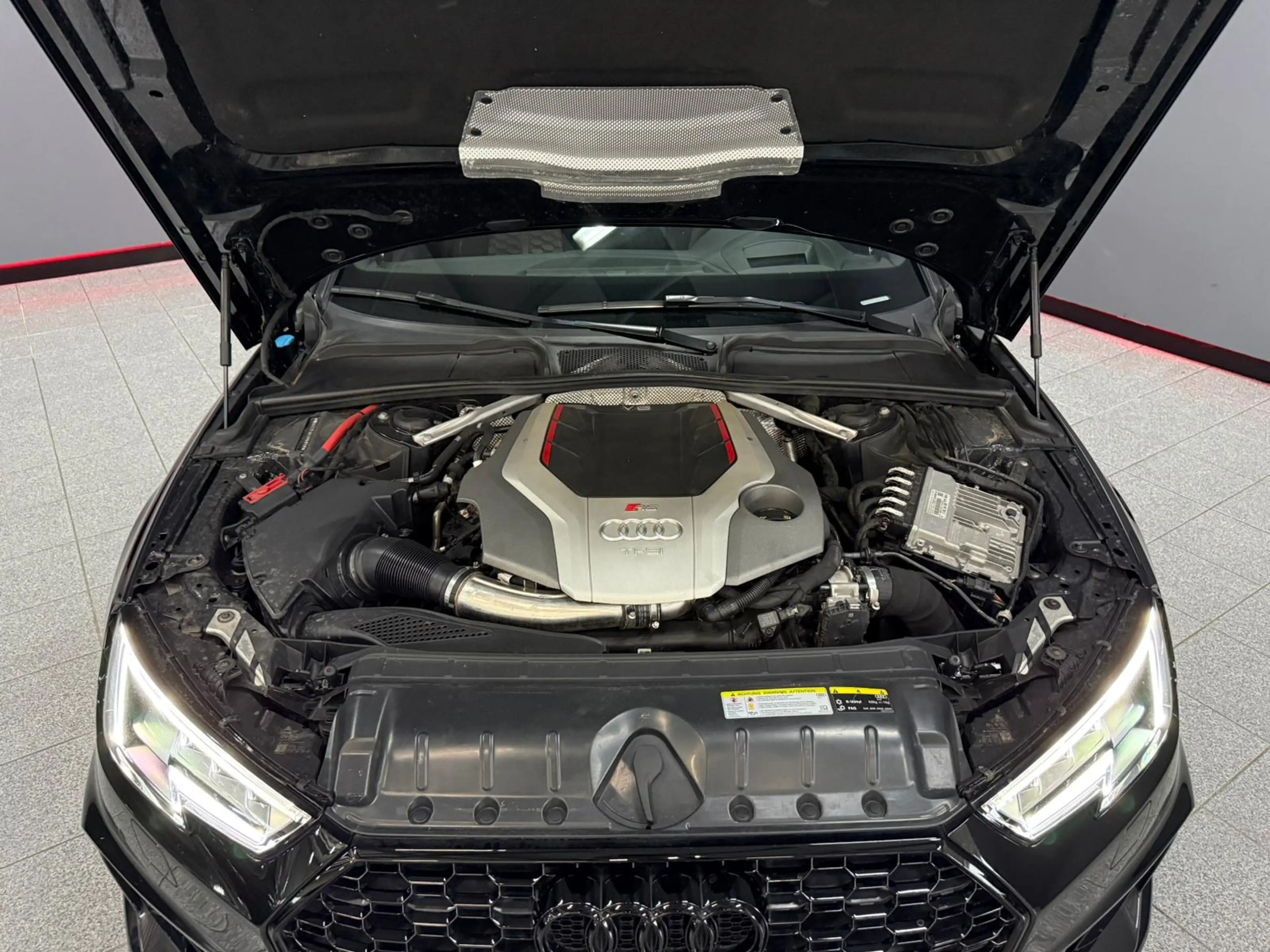 Audi RS4 Avant 2.9 TFSI quattro Pano|HUD|Carbon|B&O — photo 25