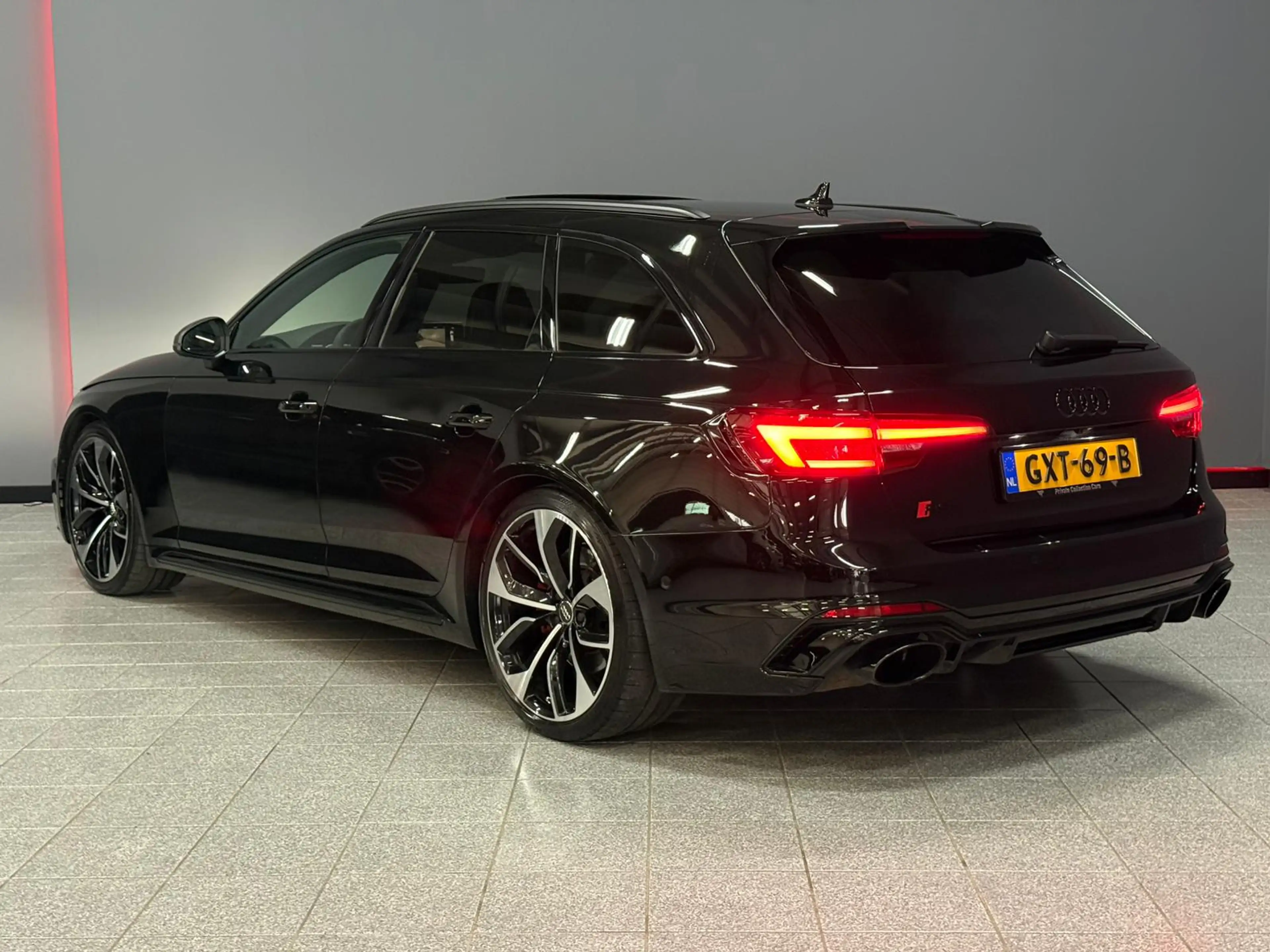 Audi RS4 Avant 2.9 TFSI quattro Pano|HUD|Carbon|B&O — photo 28