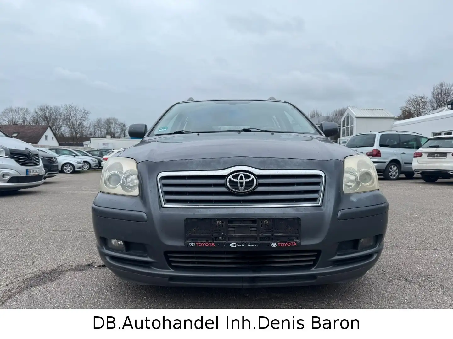 Toyota Avensis Kombi 2.0 Sol *1.Hand* TÜV 08/27 Klima Grau - 2