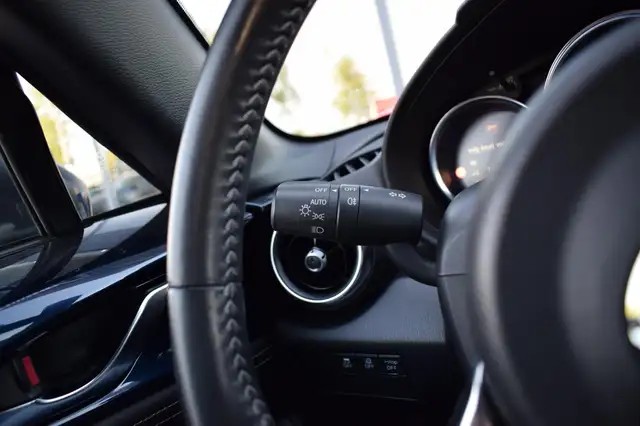 Mazda MX-5 view 14