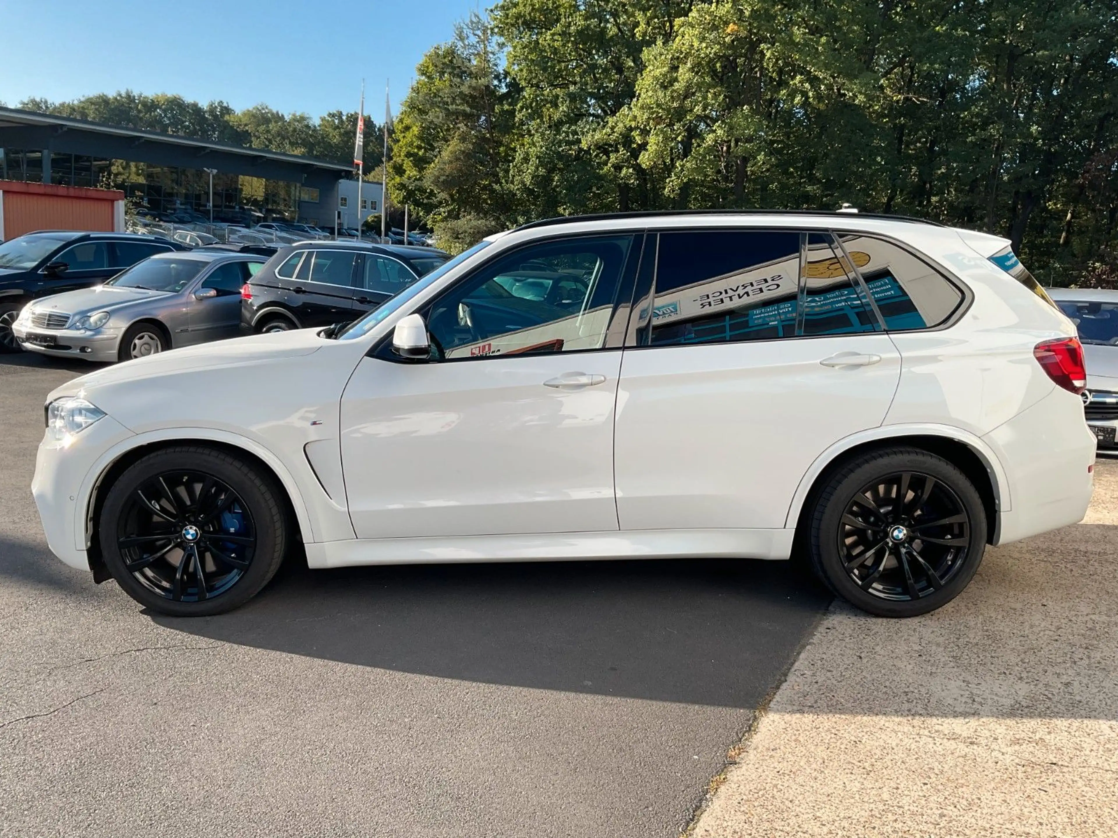 BMW X5 xDrive 40 d M-Paket Standh. LEDER HUD AHK ACC — photo 8