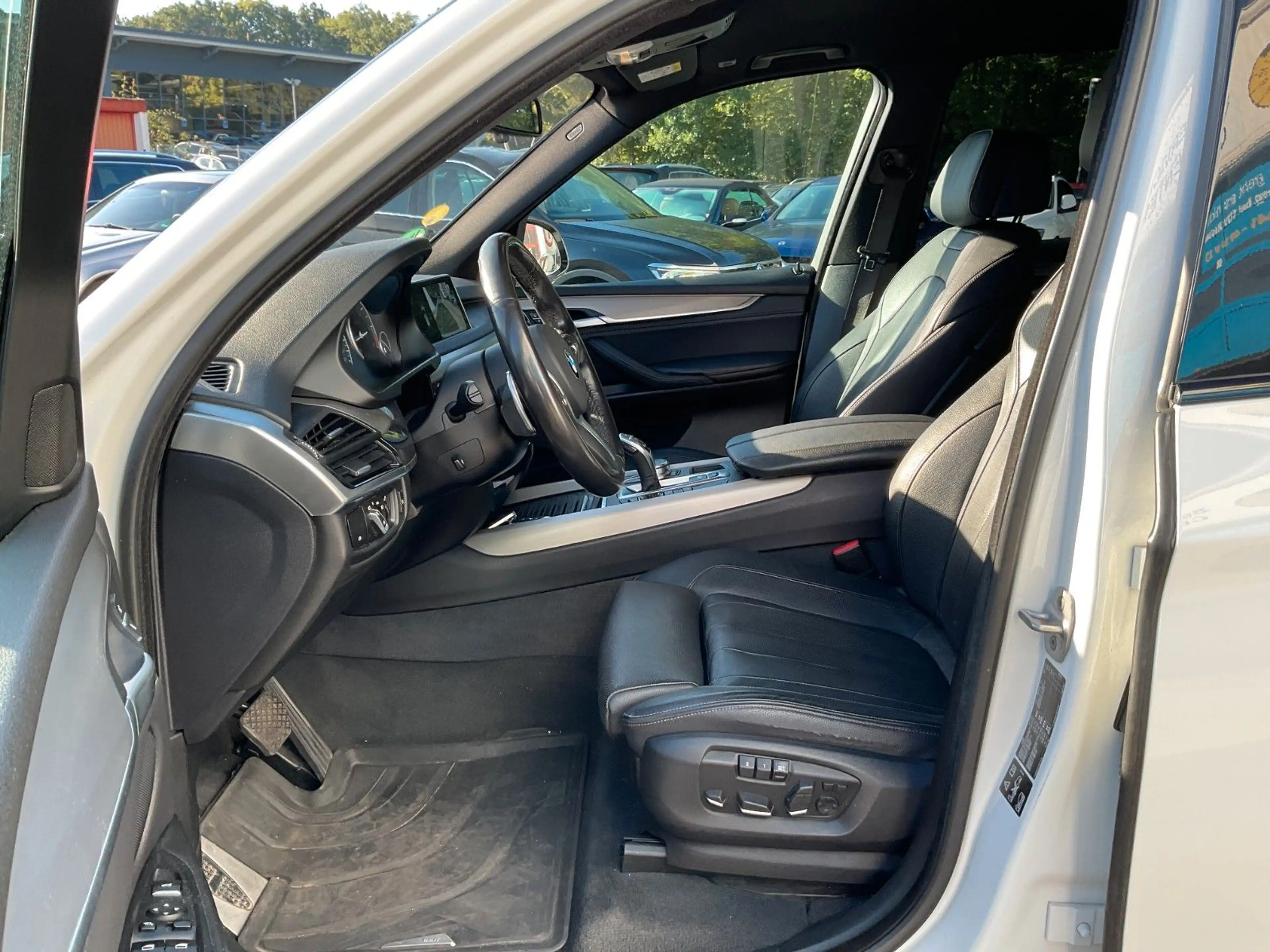BMW X5 xDrive 40 d M-Paket Standh. LEDER HUD AHK ACC — photo 9