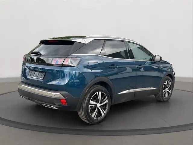 Peugeot 3008 view 5