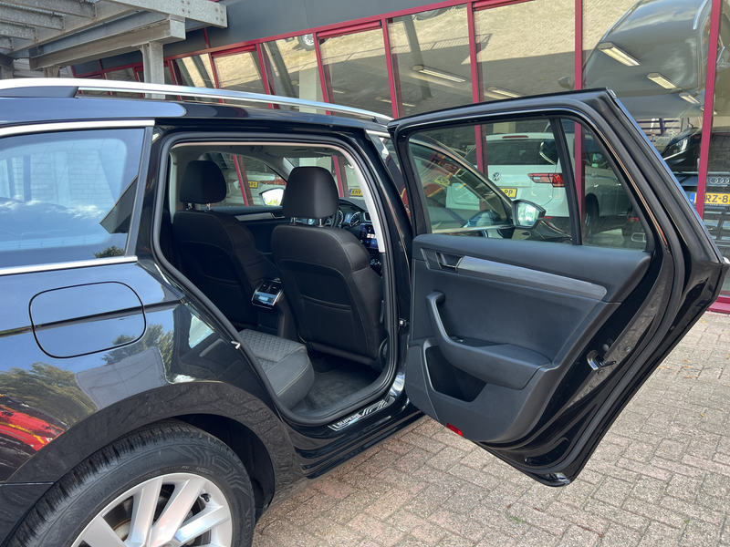 Skoda Superb Combi 1.5 TSI ACT Business Edition | NL Auto | Cru — photo 36