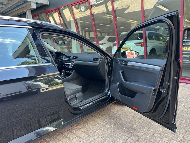 Skoda Superb Combi 1.5 TSI ACT Business Edition | NL Auto | Cru — photo 31