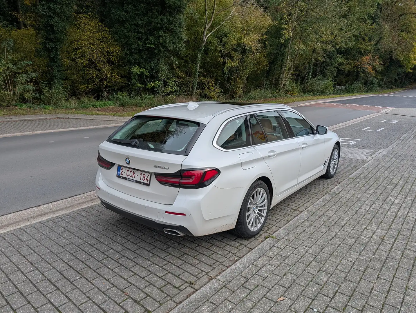 BMW 520 Touring 520 dA MHEV Wit - 2