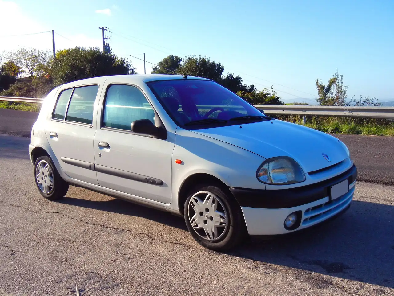 Renault Clio 5p 1.4 RT, foto 1