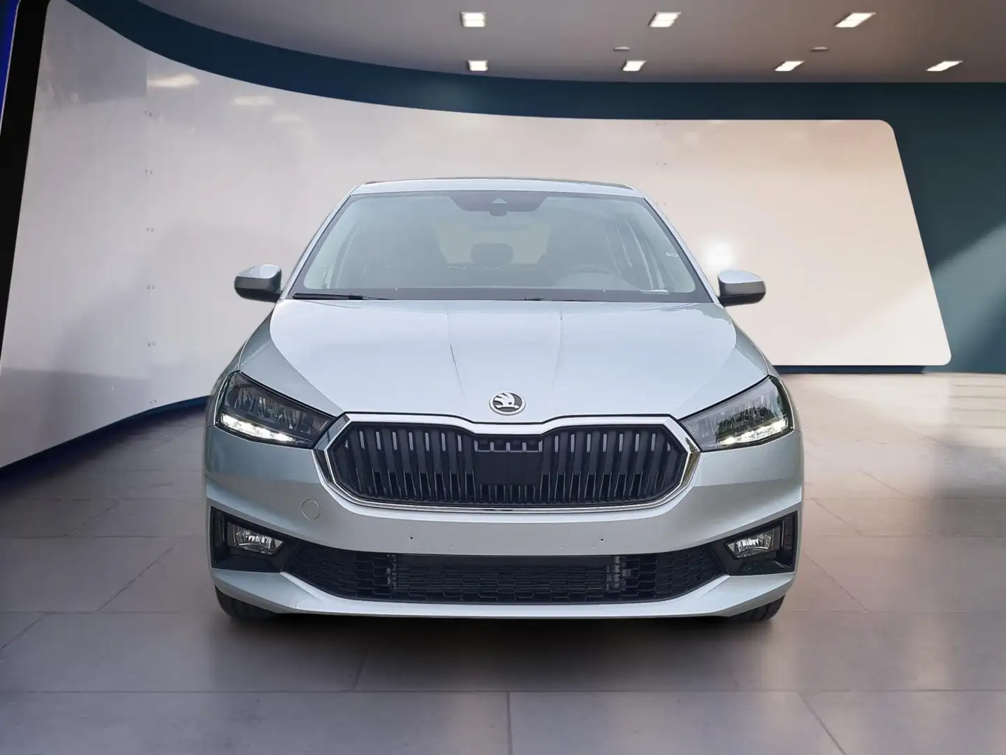 Skoda Fabia Selection 1.0 TSI DSG LED DAB PDC Lane 85 kW (1... Silber - 2