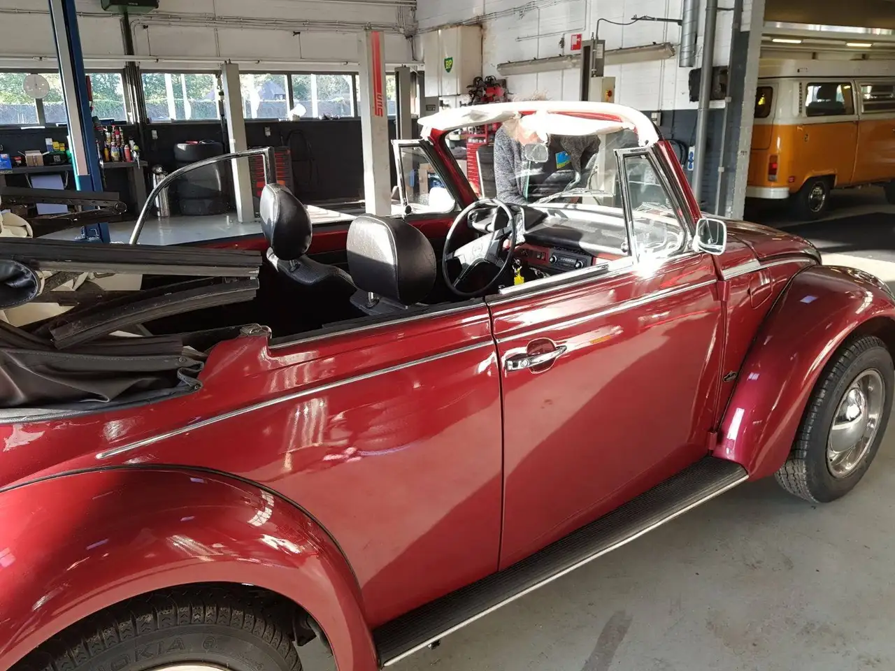 Volkswagen Kever 1303 S Karmann Cabriolet, foto 6