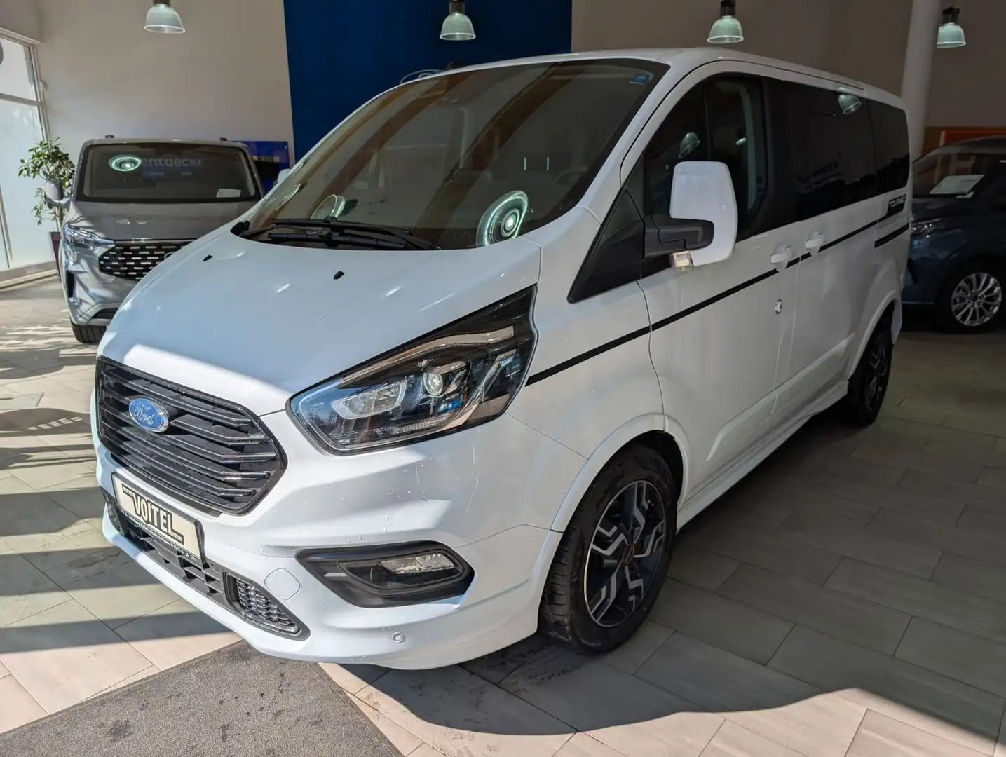 Ford Tourneo Custom Sport L1 185PS EcoBlue Automatik White - 1