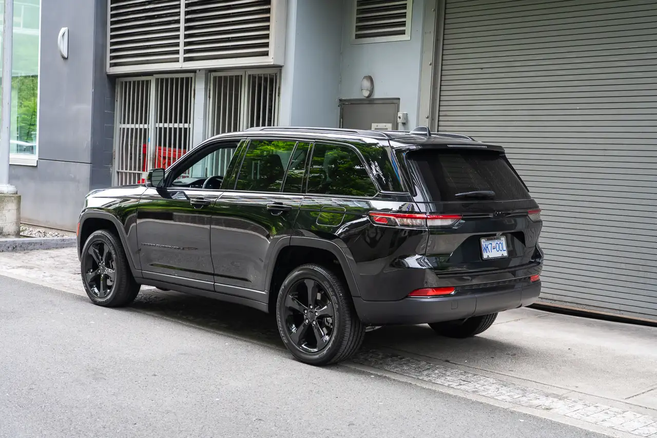 Jeep Grand Cherokee снимка Jeep Grand Cherokee