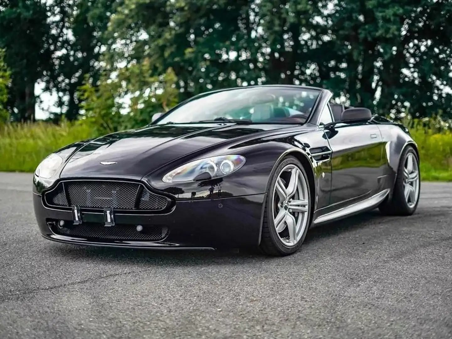 Aston Martin Vantage Aston Martin Vantage aus 3 Černá - 2