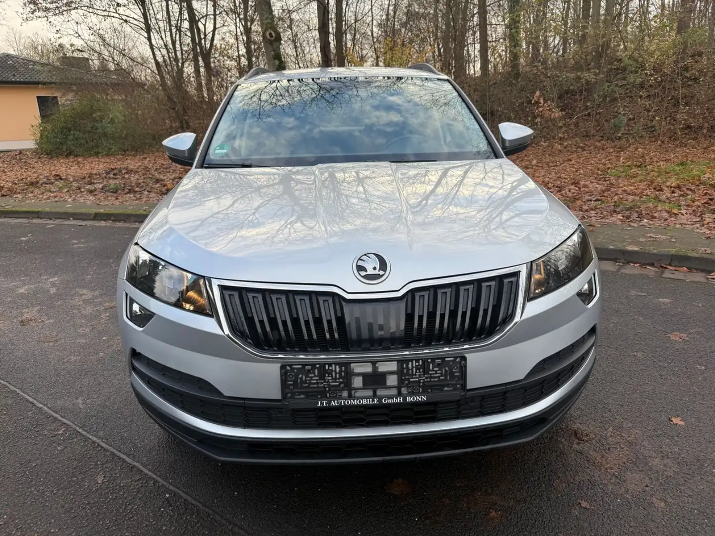 Skoda Karoq Ambition,Klimaanlage,Navi,erstehand,E6 Argent - 2