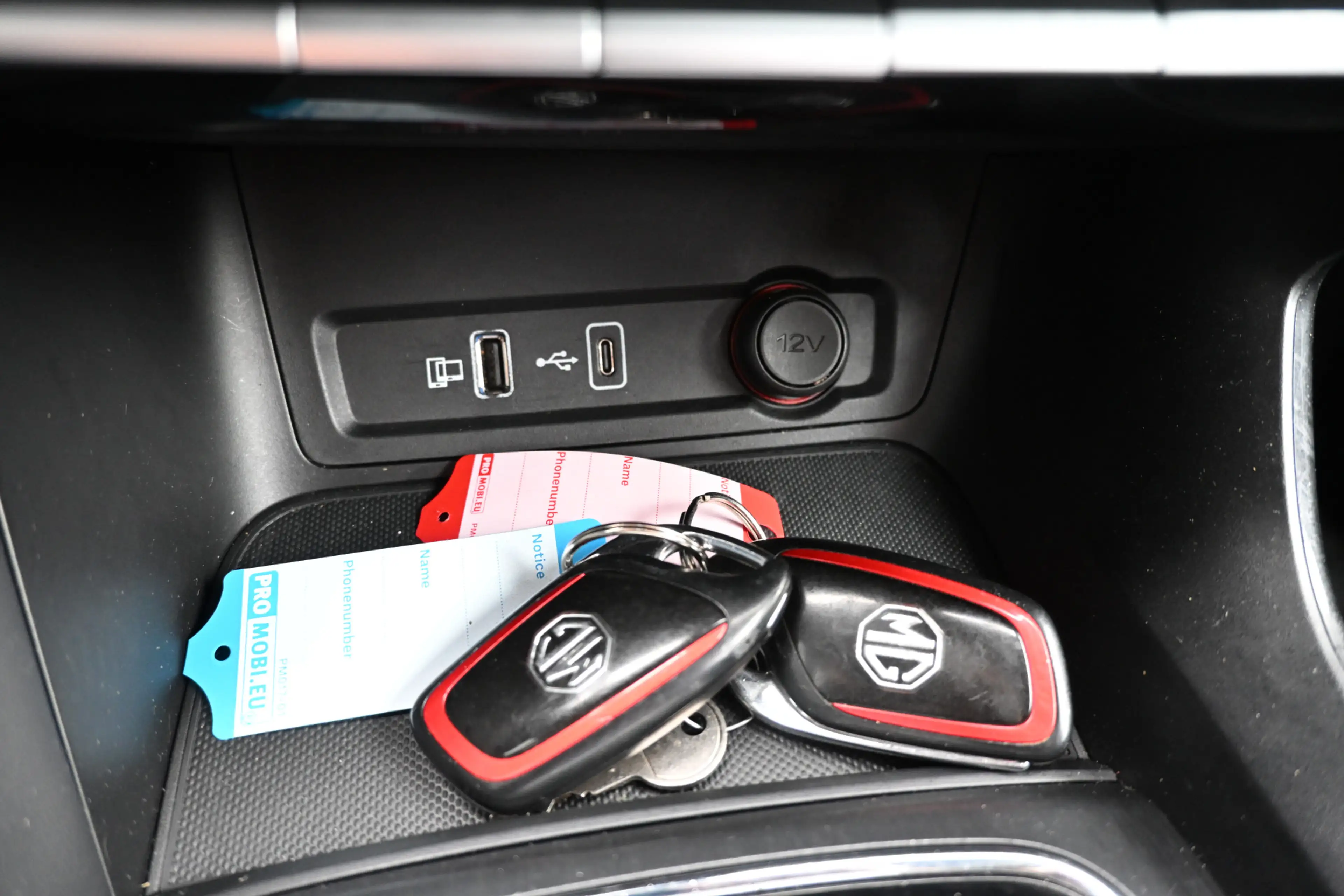 MG ZS MG EV EV Long Range Luxury 70 kWh trekhaak soh94% — photo 33