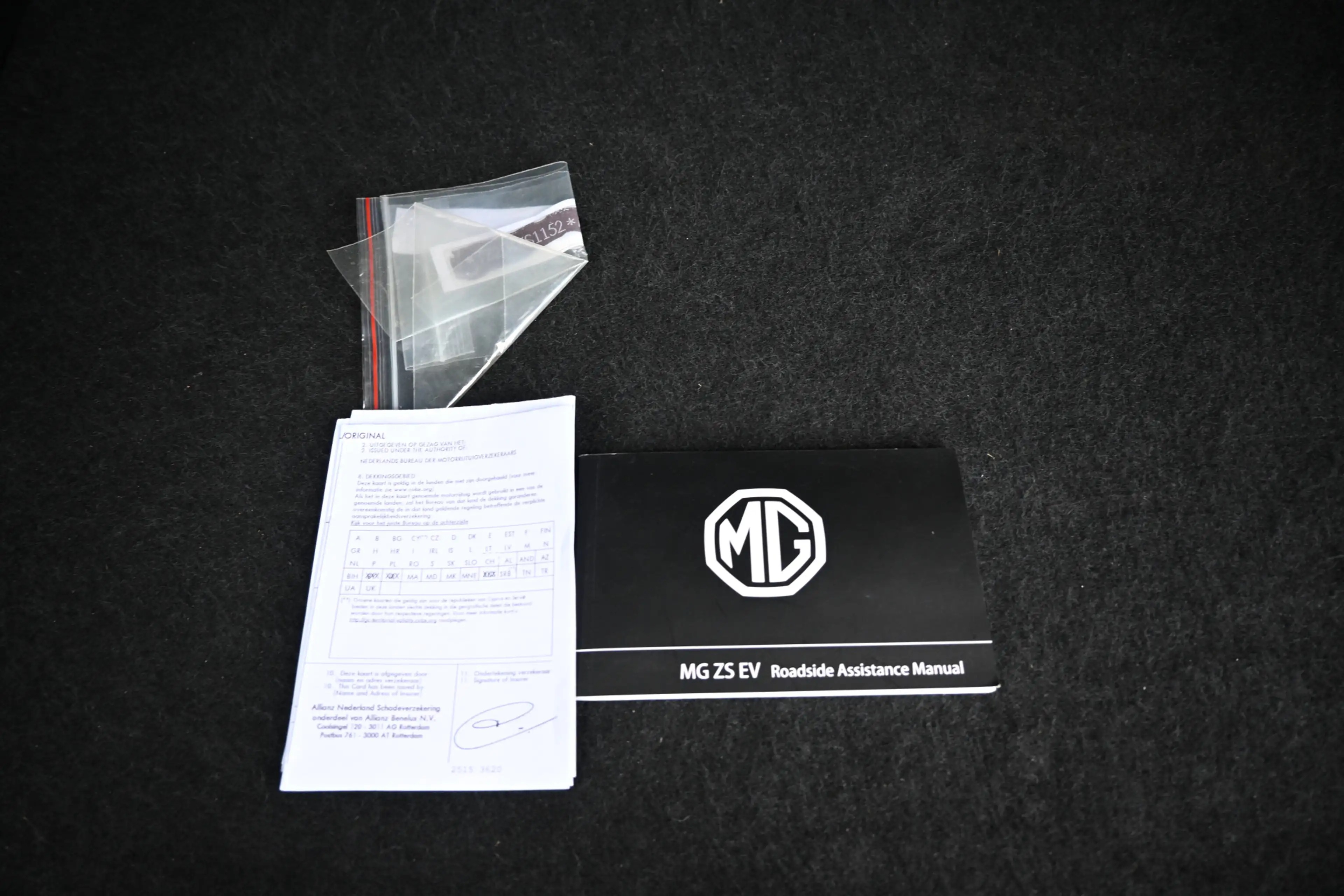 MG ZS MG EV EV Long Range Luxury 70 kWh trekhaak soh94% — photo 24