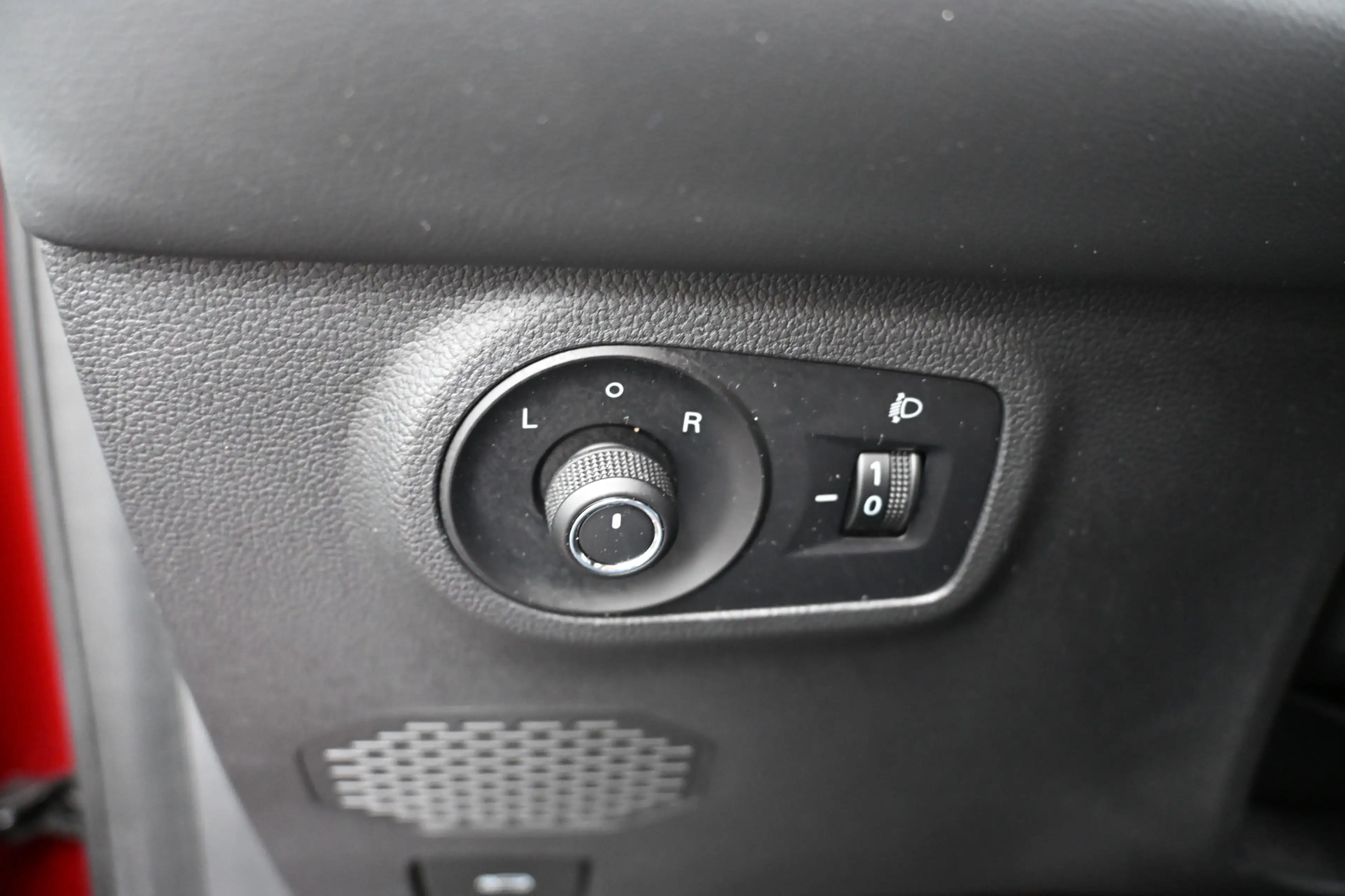 MG ZS MG EV EV Long Range Luxury 70 kWh trekhaak soh94% — photo 42