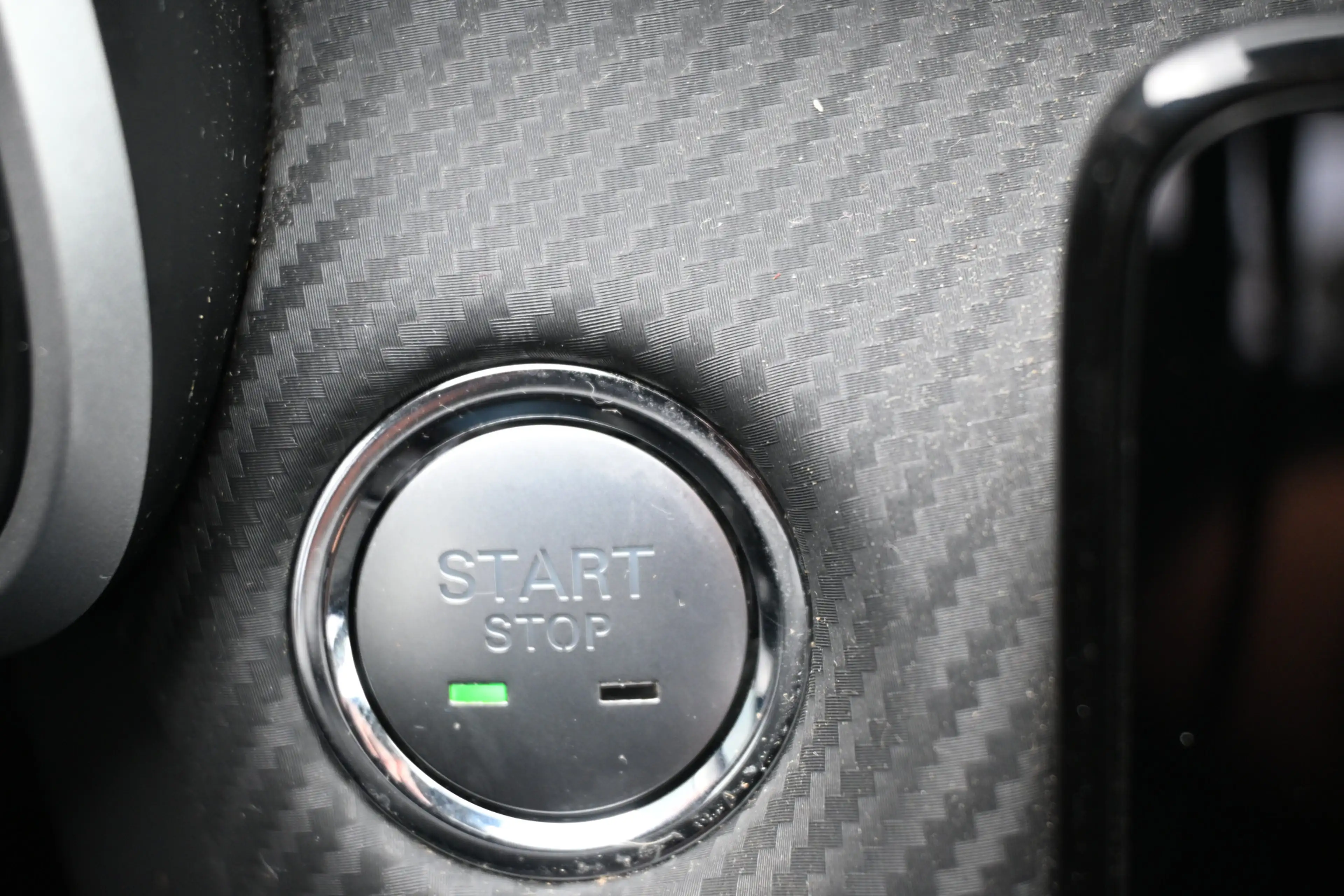 MG ZS MG EV EV Long Range Luxury 70 kWh trekhaak soh94% — photo 40