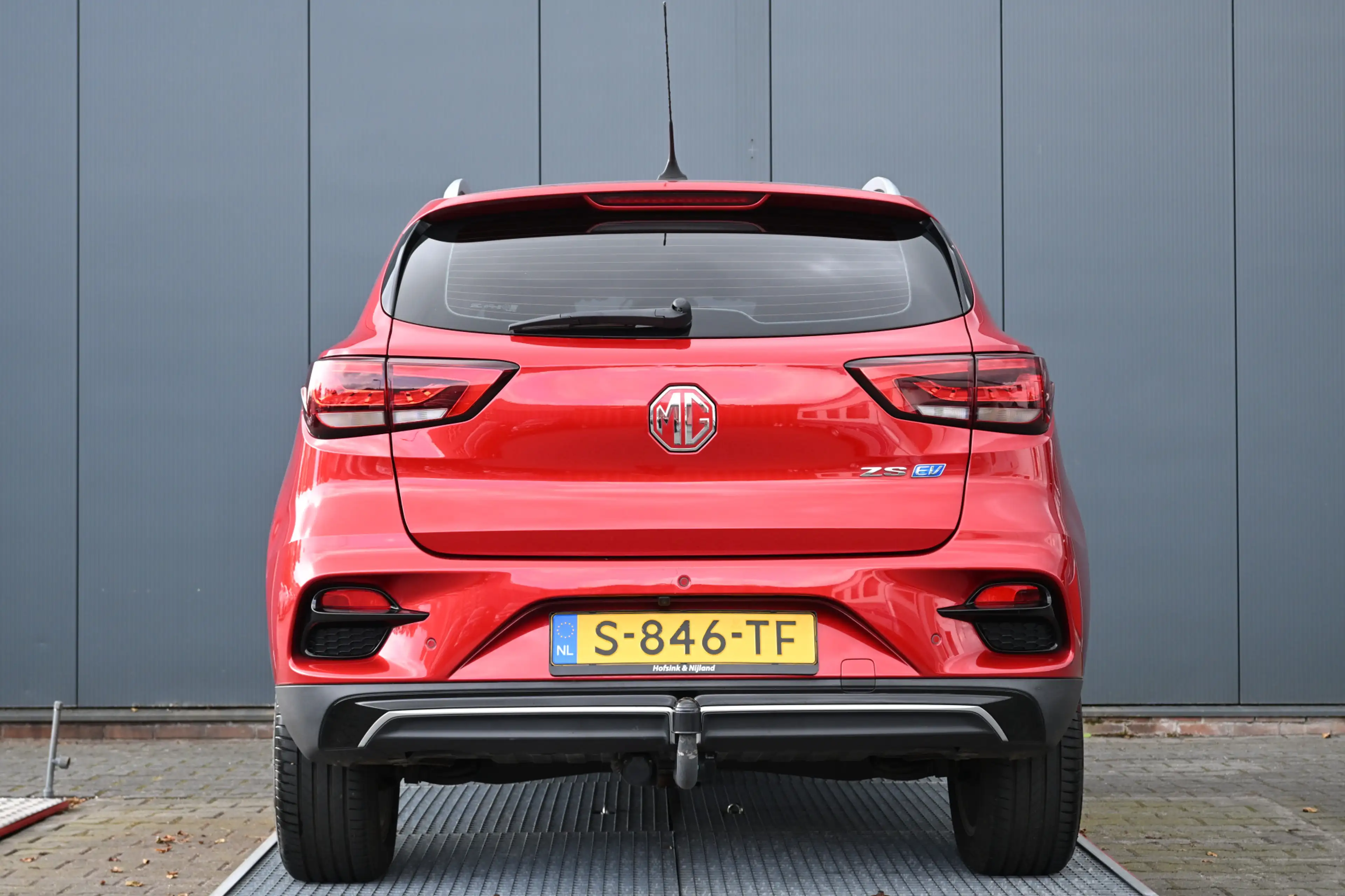 MG ZS MG EV EV Long Range Luxury 70 kWh trekhaak soh94% — photo 5