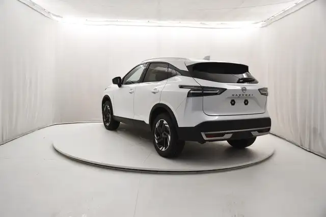 Nissan Qashqai view 3