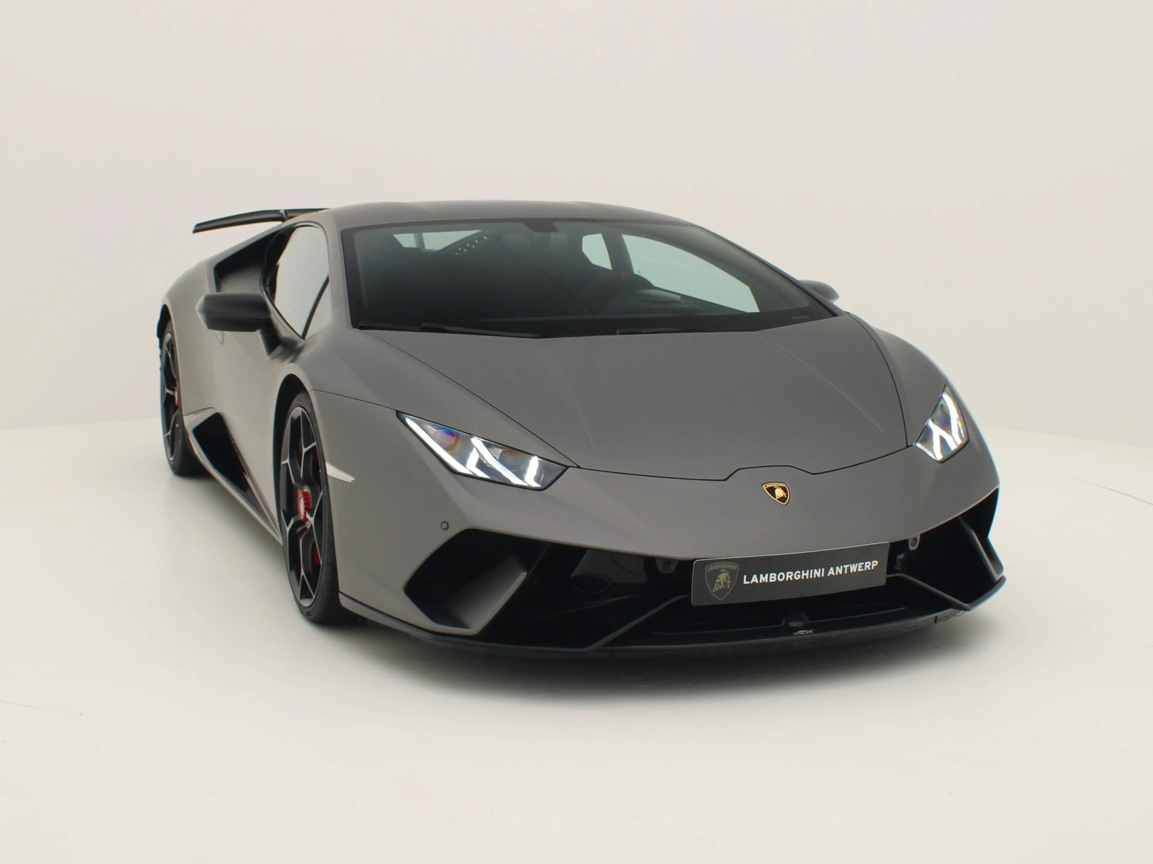 Lamborghini Huracán Selezione - Huracan Performante - LP640-4 - Grigio Titans — photo 3