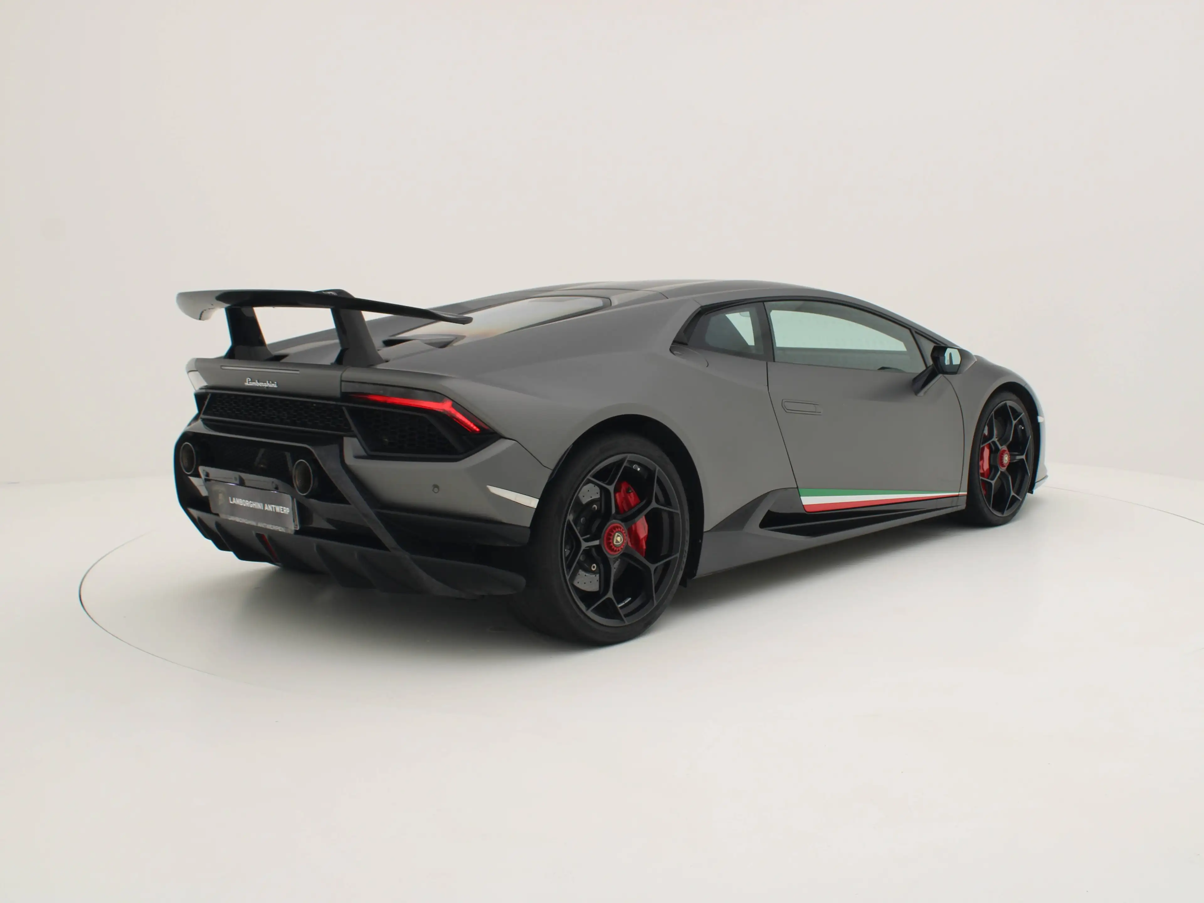 Lamborghini Huracán Selezione - Huracan Performante - LP640-4 - Grigio Titans — photo 14