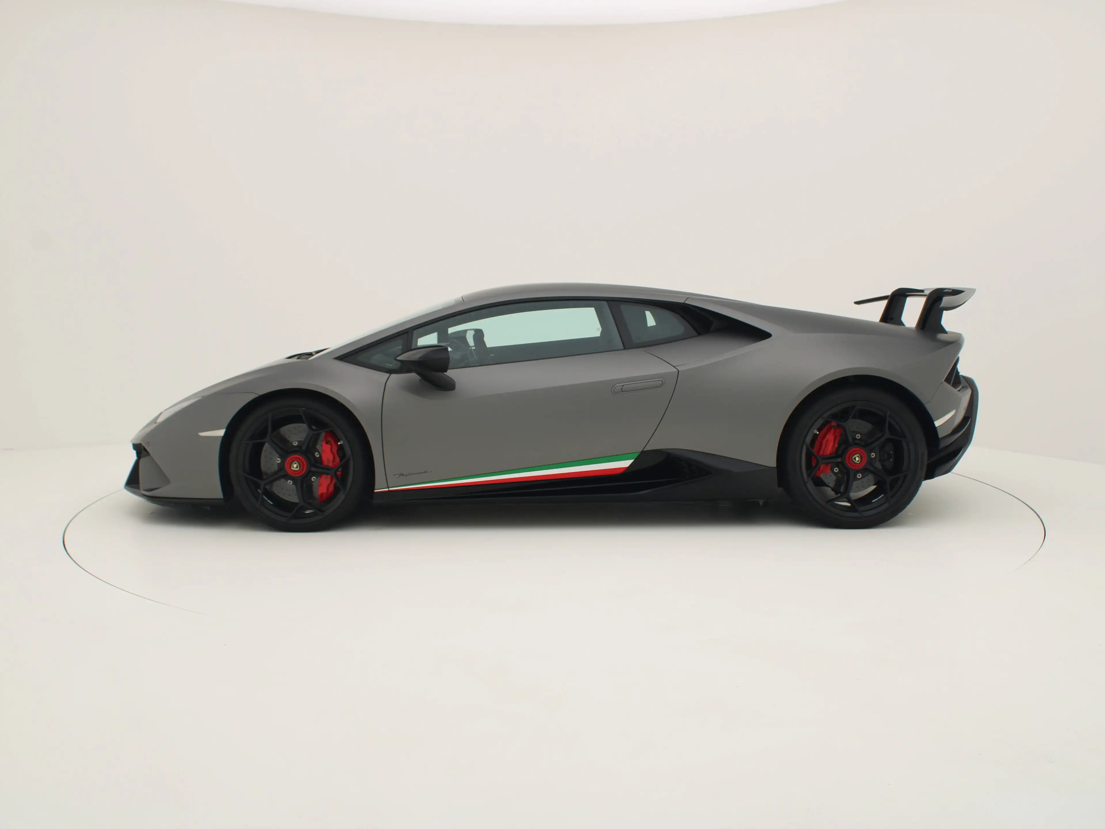 Lamborghini Huracán Selezione - Huracan Performante - LP640-4 - Grigio Titans — photo 8