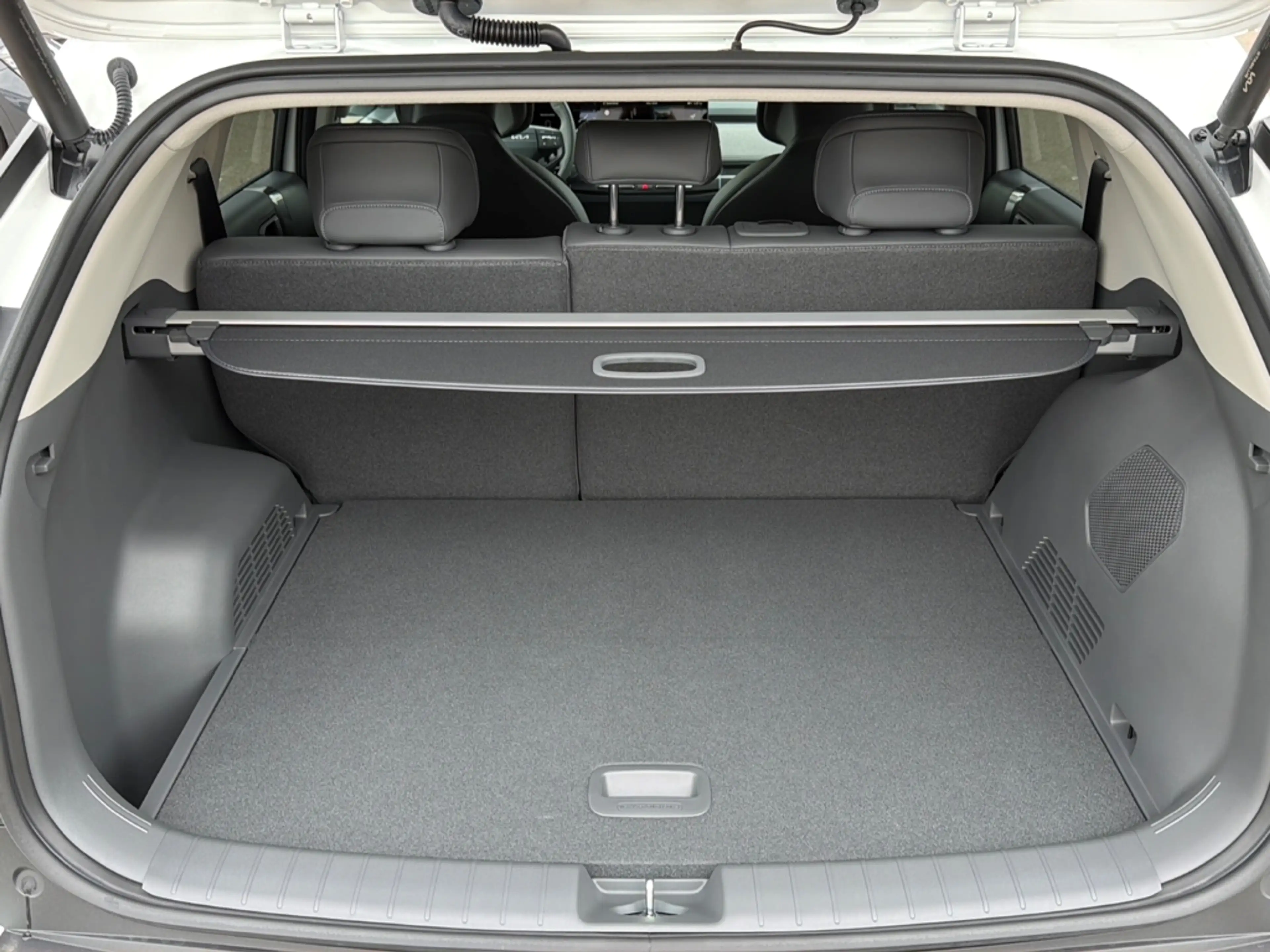 Kia EV3 Earth 58.3 WIC BUS UPG DWP 19Z SD — photo 14